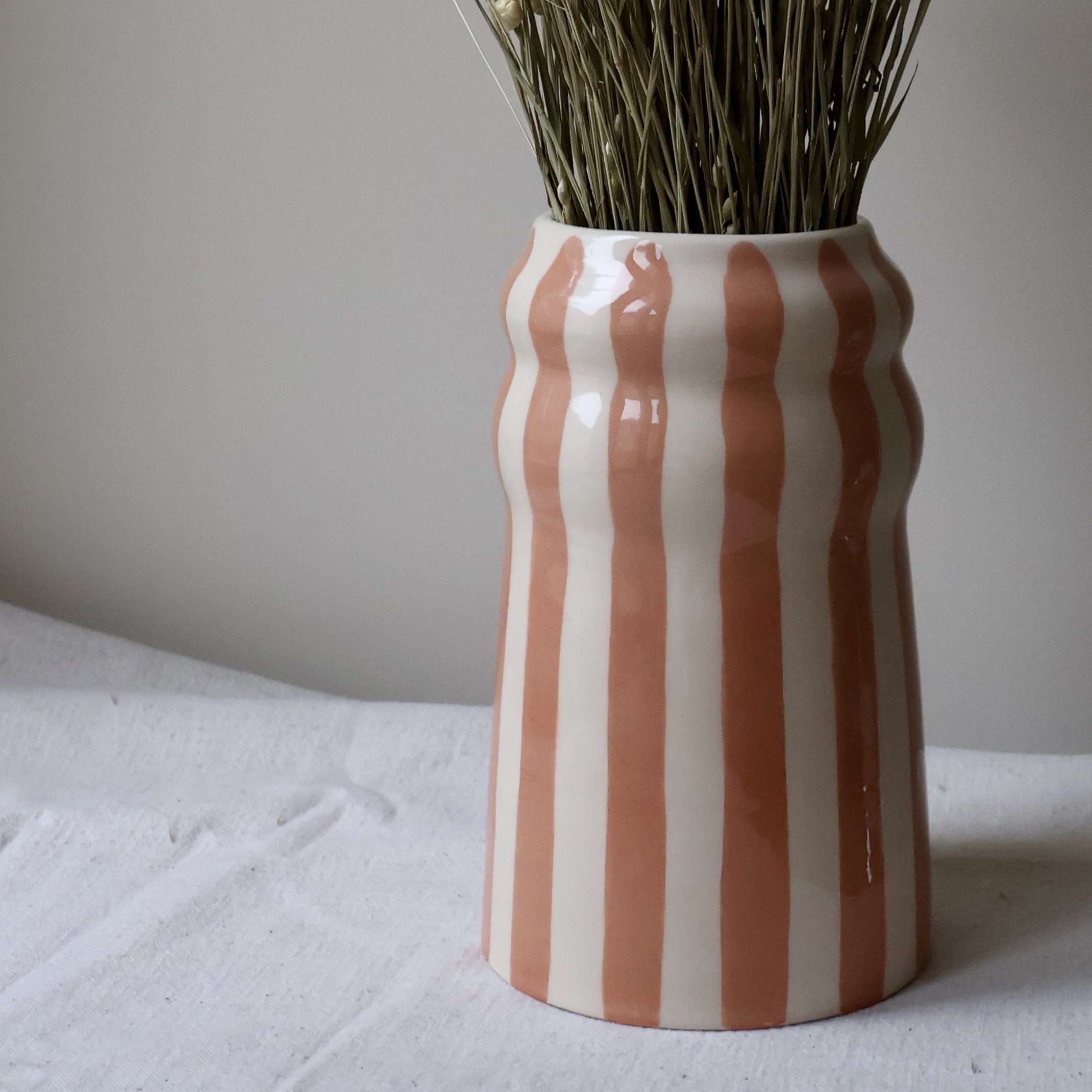 033-bernieceramique-vase-wavy-terracotta-03-3.jpeg