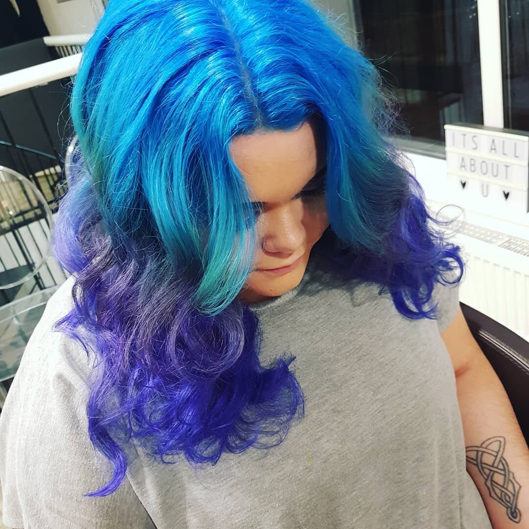 Blue hair dont care 💙🌊 #fashioncolour #brightcolors #bluehairdontcare #purple #utopiaaberdeen