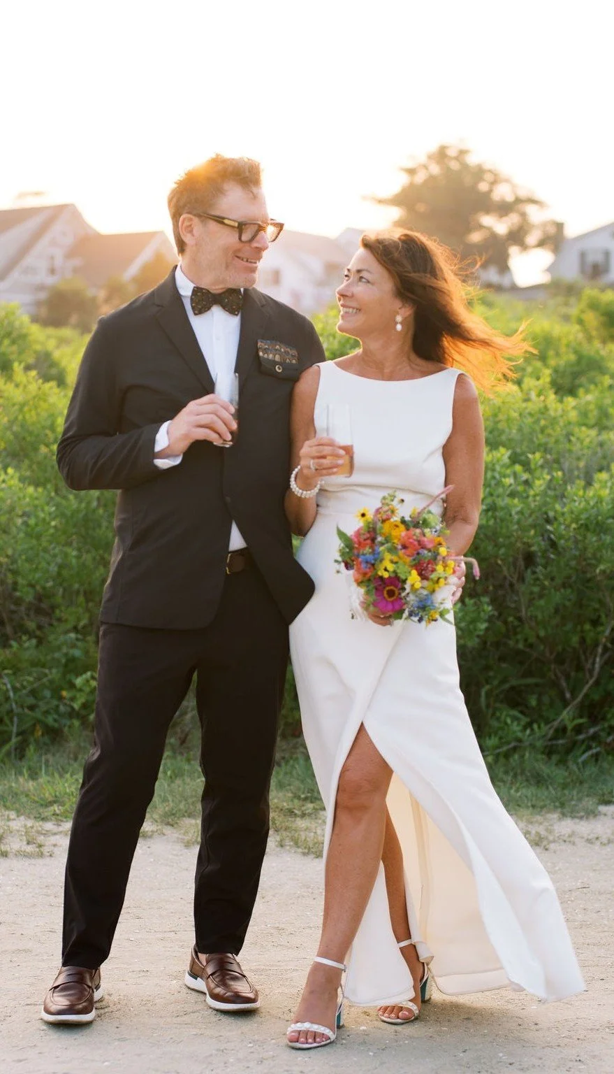 Classic simple Edgartown elopement with Vineyard flowers