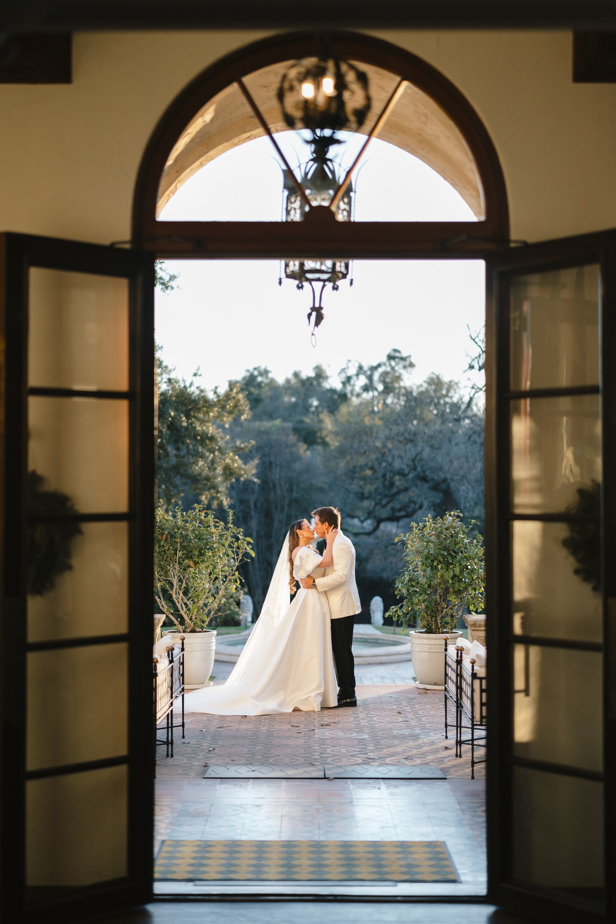 Alison + Aaron | Elegant Wedding at The Commodore Perry in Austin, Texas