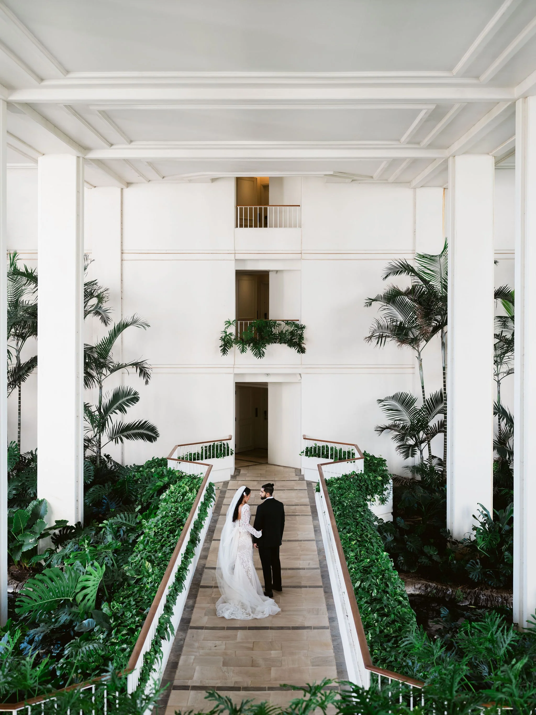 EclecticEleganceLLC_Hawaii-wedding-4.jpg
