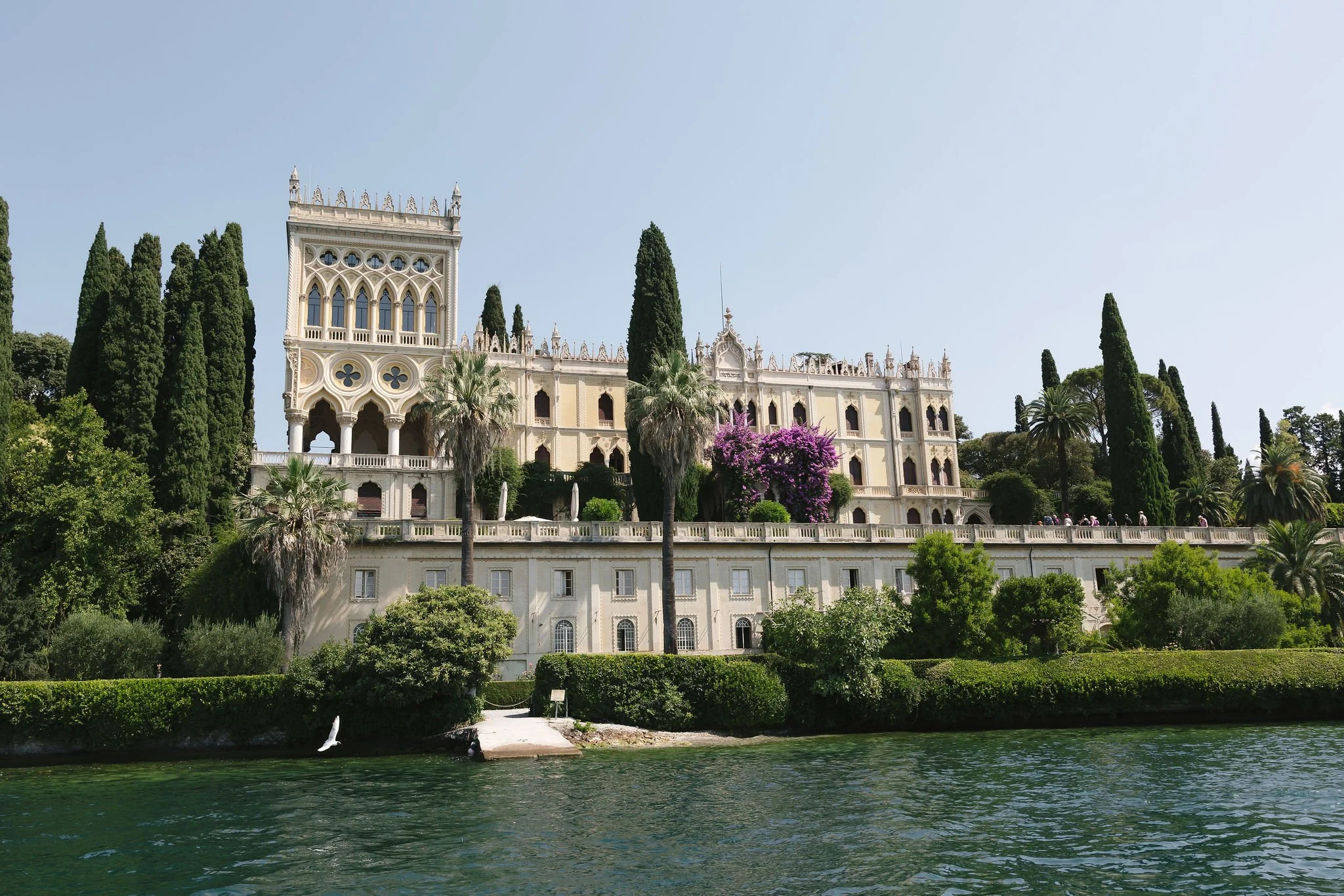 EclecticEleganceLLC_JasminMatt-LakeGarda-26.jpg