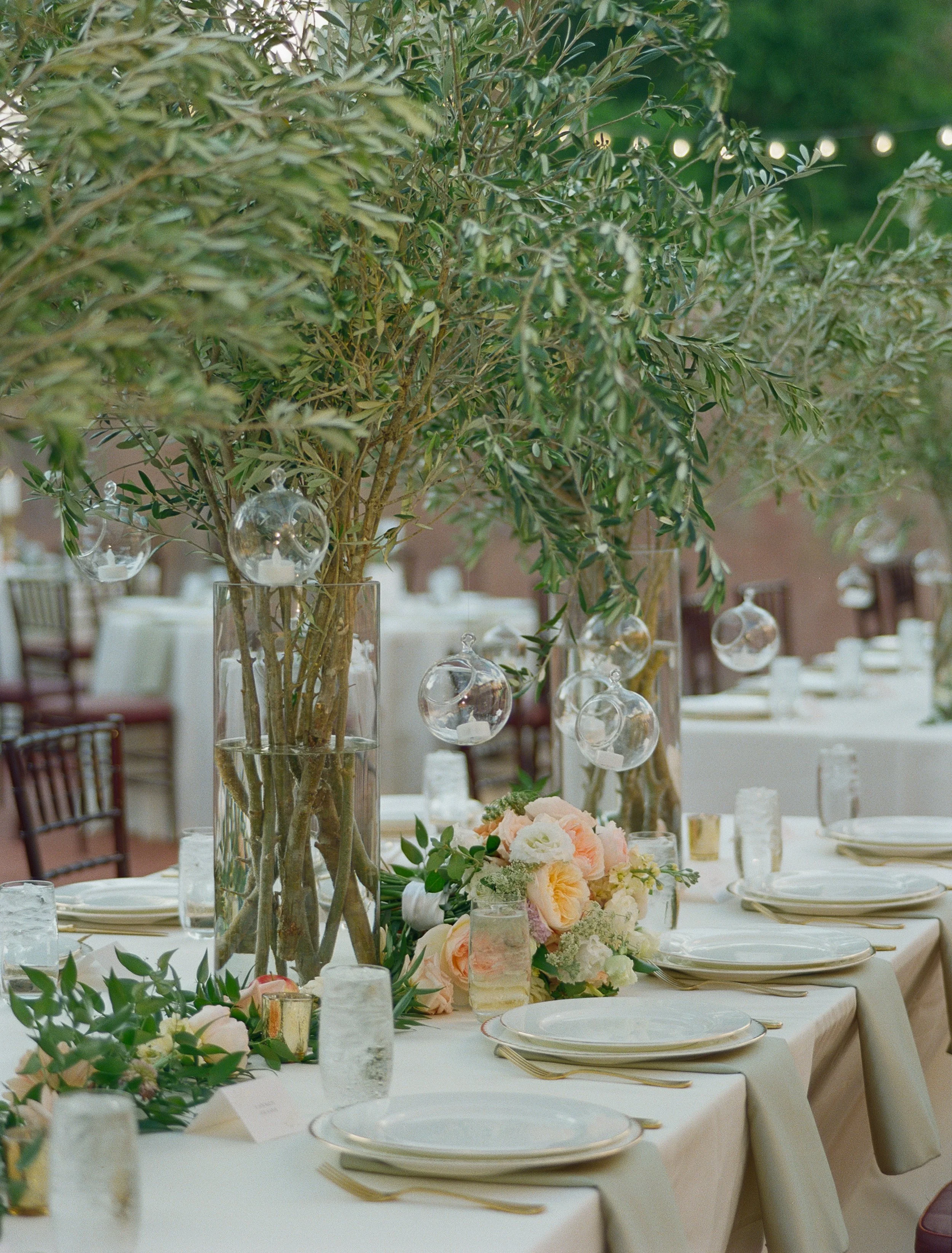EclecticEleganceLLC-Howey-Mansion-FILM-110.jpg