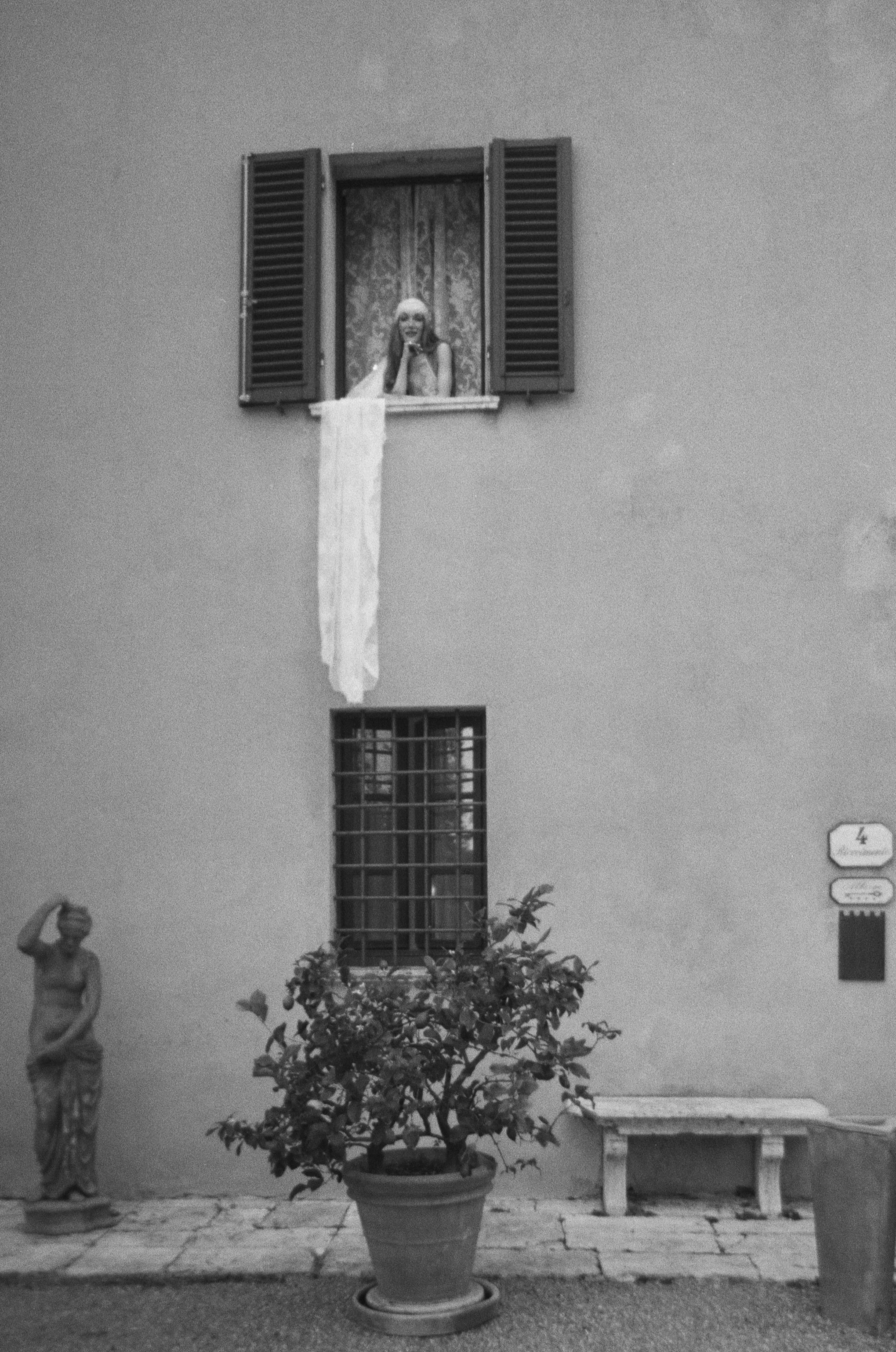 EclecticEleganceLLC-Tuscany-Wedding-FILM-41.jpg