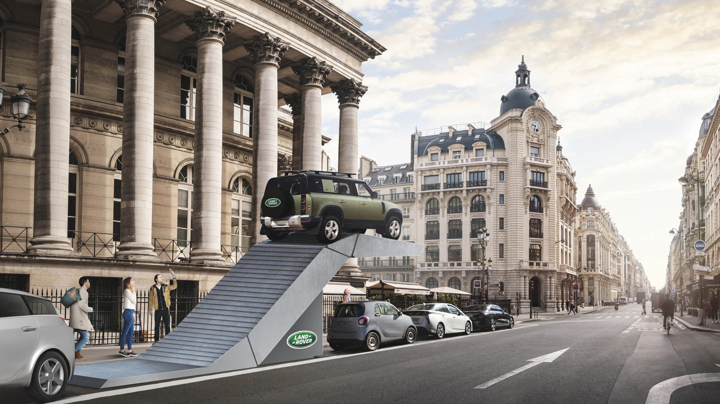 LandRover-Bourse-RVB-V12.jpg