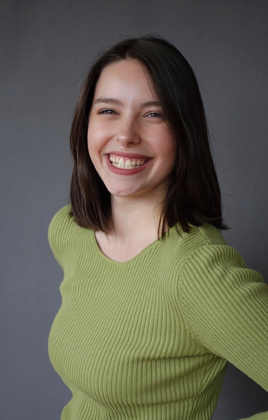 Grace Dombrowski headshot.JPG