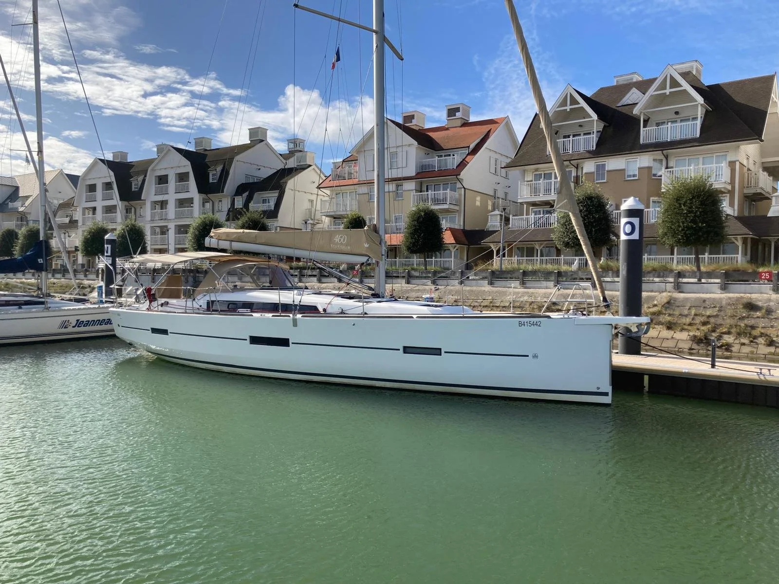 🔹𝗡𝗲𝘄 𝗹𝗶𝘀𝘁𝗶𝗻𝗴🔹

𝘋𝘶𝘧𝘰𝘶𝘳 460 - 𝘣𝘶𝘪𝘭𝘵 𝘪𝘯 2017

&bull; Owner's boat!
&bull; Lots of options eg smart tv, carbon davits, white carbon steering wheels, plancha, ...
&bull; Located @ Nieuwpoort
&bull; Asking price &euro;285.000,- vat