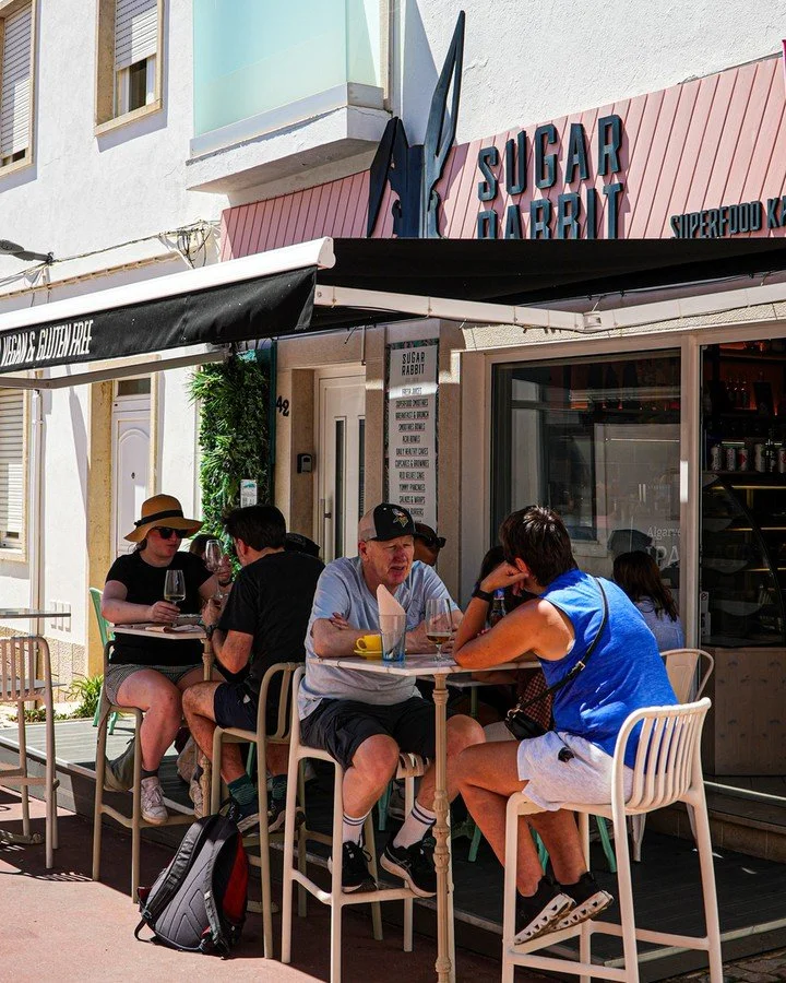 🇵🇹 No Sugar Rabbit, cada momento sabe melhor 🤍
⠀⠀⠀⠀⠀⠀⠀⠀⠀⠀
🇬🇧 At Sugar Rabbit, every moment tastes better 🤍
⠀⠀⠀⠀⠀⠀⠀⠀⠀⠀
.
.
. ⠀⠀⠀⠀⠀⠀⠀⠀⠀⠀
📍 Morada: Endere&ccedil;o: R. Latino Coelho 42, 8200-123 Albufeira ⠀⠀⠀⠀⠀⠀⠀⠀⠀⠀
Gest&atilde;o de redes: @b.cin