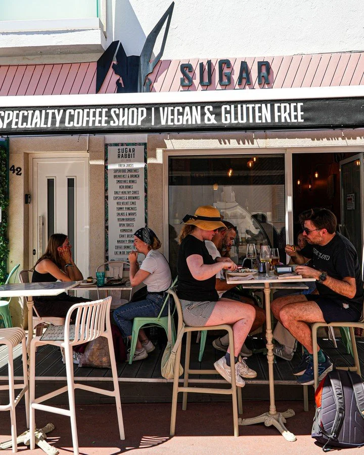 🇵🇹 Boa comida, boa vibe, repeat 🔁
⠀⠀⠀⠀⠀⠀⠀⠀⠀⠀
🇬🇧 Good food, good vibes, repeat 🔁
⠀⠀⠀⠀⠀⠀⠀⠀⠀⠀
⠀⠀⠀⠀⠀⠀⠀⠀⠀
.
.
.
📍 Morada: R. Latino Coelho 42, 8200-123 Albufeira
Gest&atilde;o de redes: @b.cinematic_