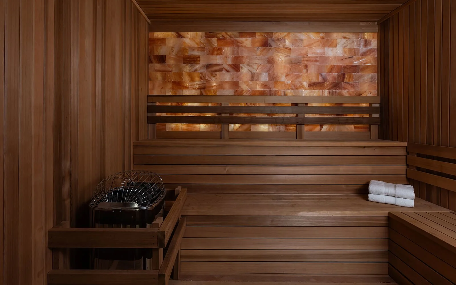 mcd_summit_rock_clubhouse_mens_sauna.jpg