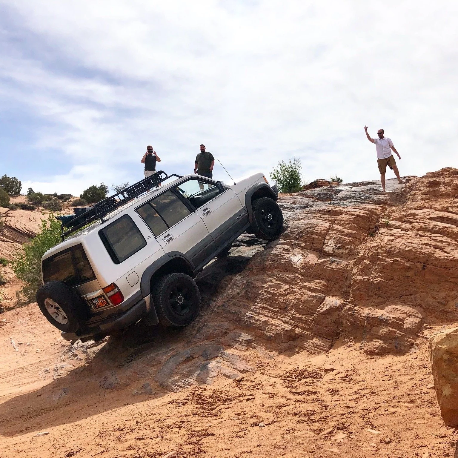 Hope everyone is enduring Hump Day alright! Start planning that weekend adventure to get you through the rest of the week!
.
.
.
#overland #overlanding #overlander #overlandbound
#OverlandPark #overlandkitted #overlandlife
#overlandjournal #overlandt