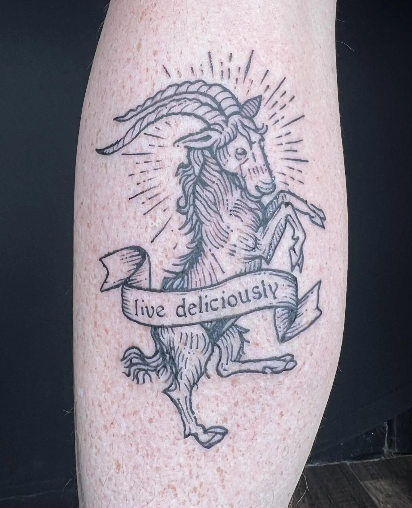 Black Phillip woodcut tattoo featuring an illustration by Erhard Ratdolt for K from a little while back 🐐 🖤 
.
I love love love the VVitch, and it was such a blast doing this tattoo for ya!
.
.
.
.
#tattoo #woodcuttattoo #horrortattoo #michigantatt