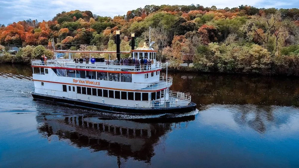 Hudson River Cruises