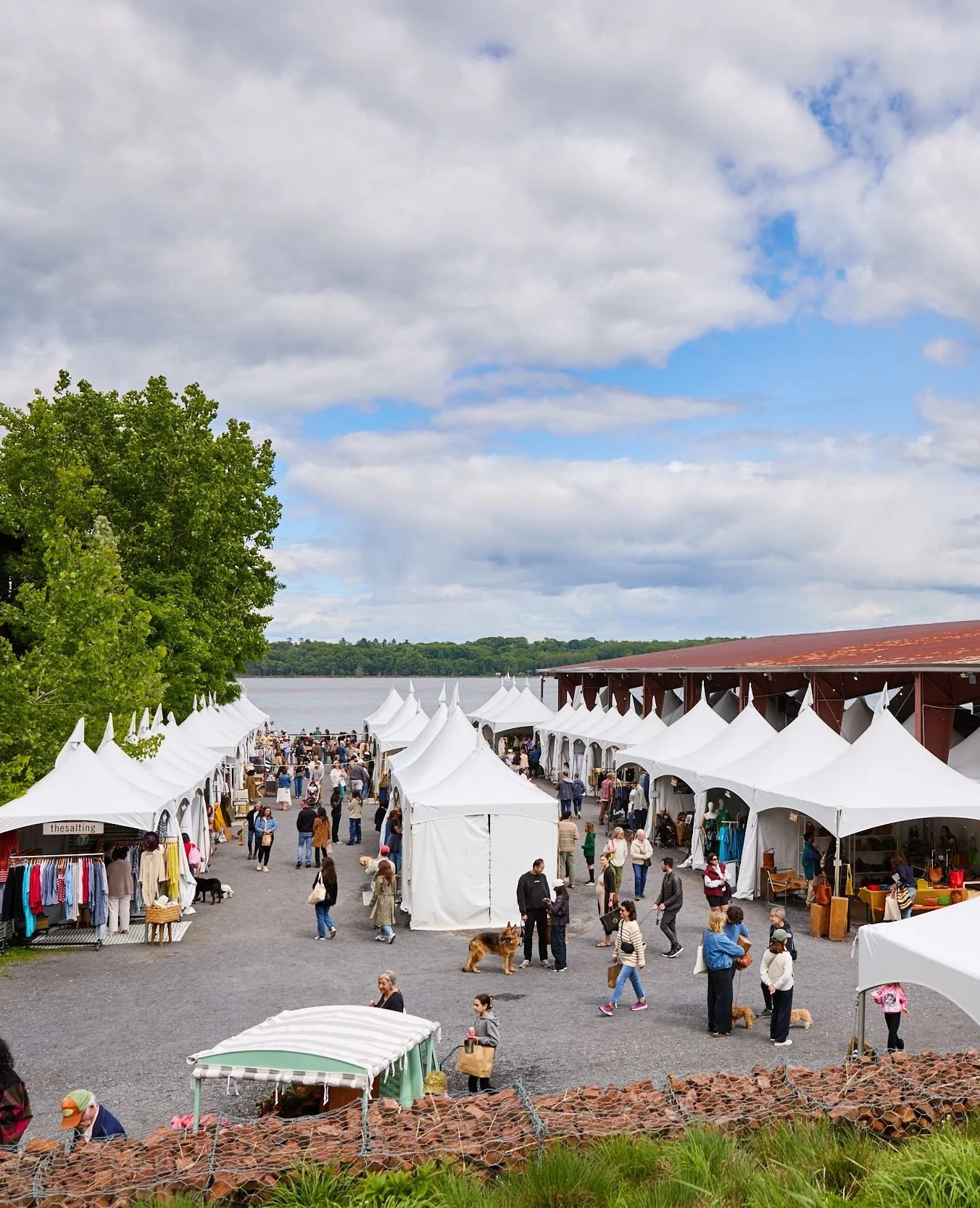 Just one week until @fieldandsupply returns 🍂 ⁠
⁠
Shop, stroll, and stay riverside with us for a fall weekend of design, food, and community.⁠
⁠
#HuttonBrickyards #FieldandSupply #FieldandSupplyFallMRKT #HudsonValley