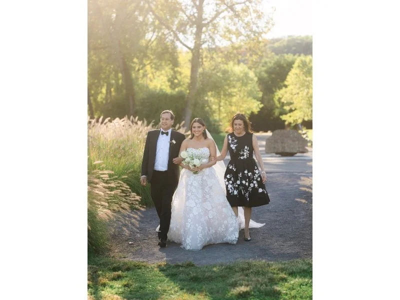 FIN-Bride walking in gown_Matt_Wedding_Sneak_Peek_161.jpg