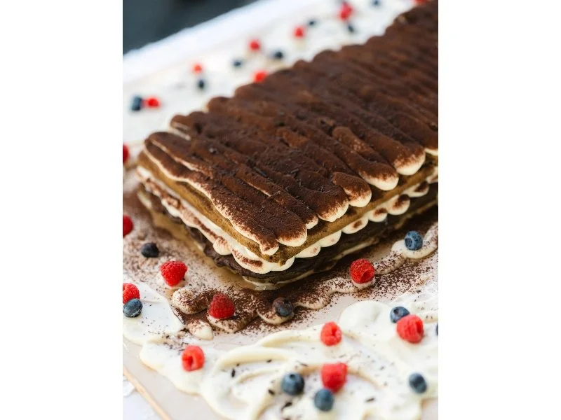 FIN-Cake_Matt_Wedding_Sneak_Peek_197.jpg