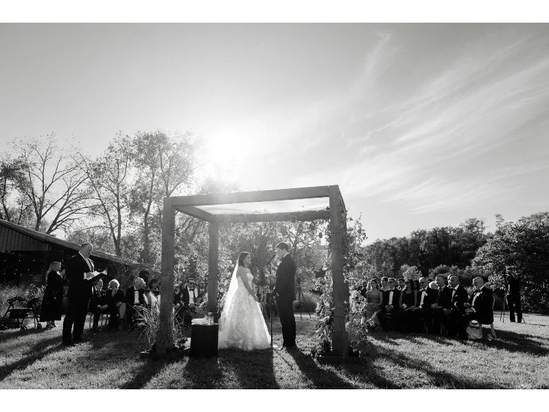 FIN-BW-under-roof_Matt_Wedding_Sneak_Peek_178.jpg