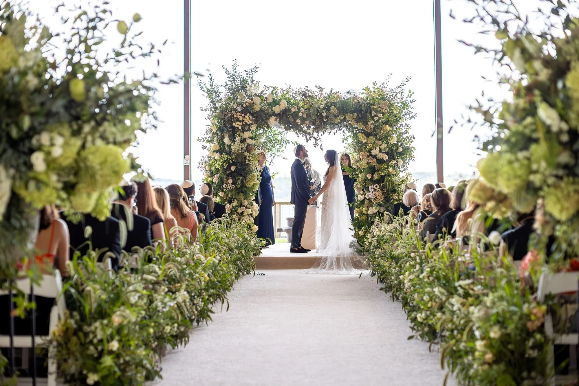  Bride and groom at the altar 