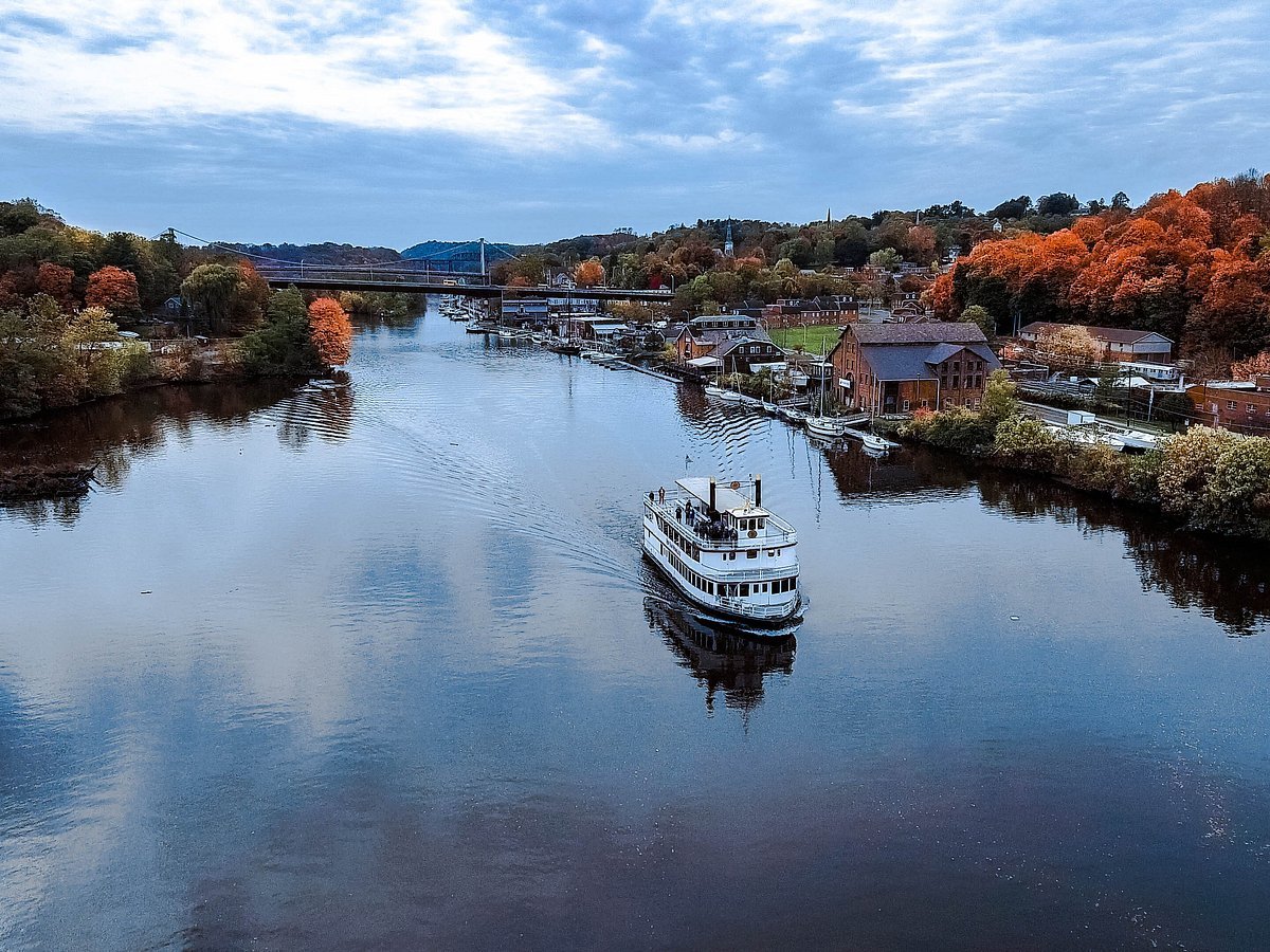 Hudson River Cruise aboard the Rip Van Winkle II