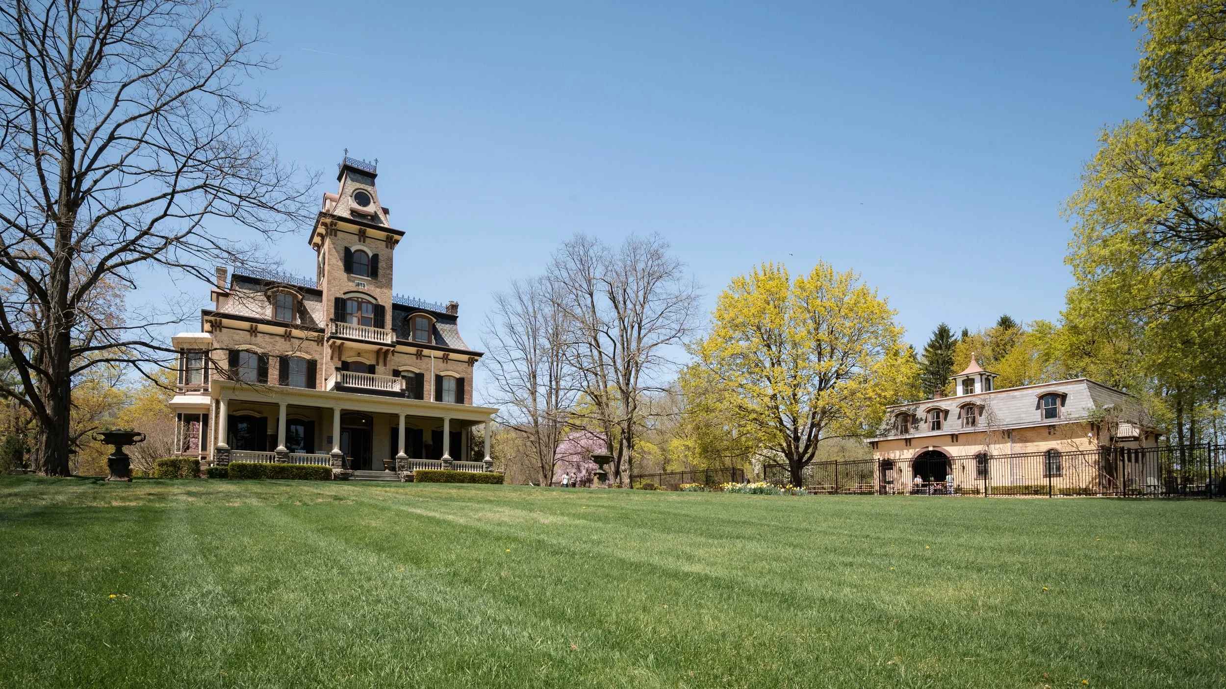 HH_Edgewood_CarriageHouse_Spring_SOTWI-HV-04.24.25-BryanWeberPhoto-3 (1) (1).jpg