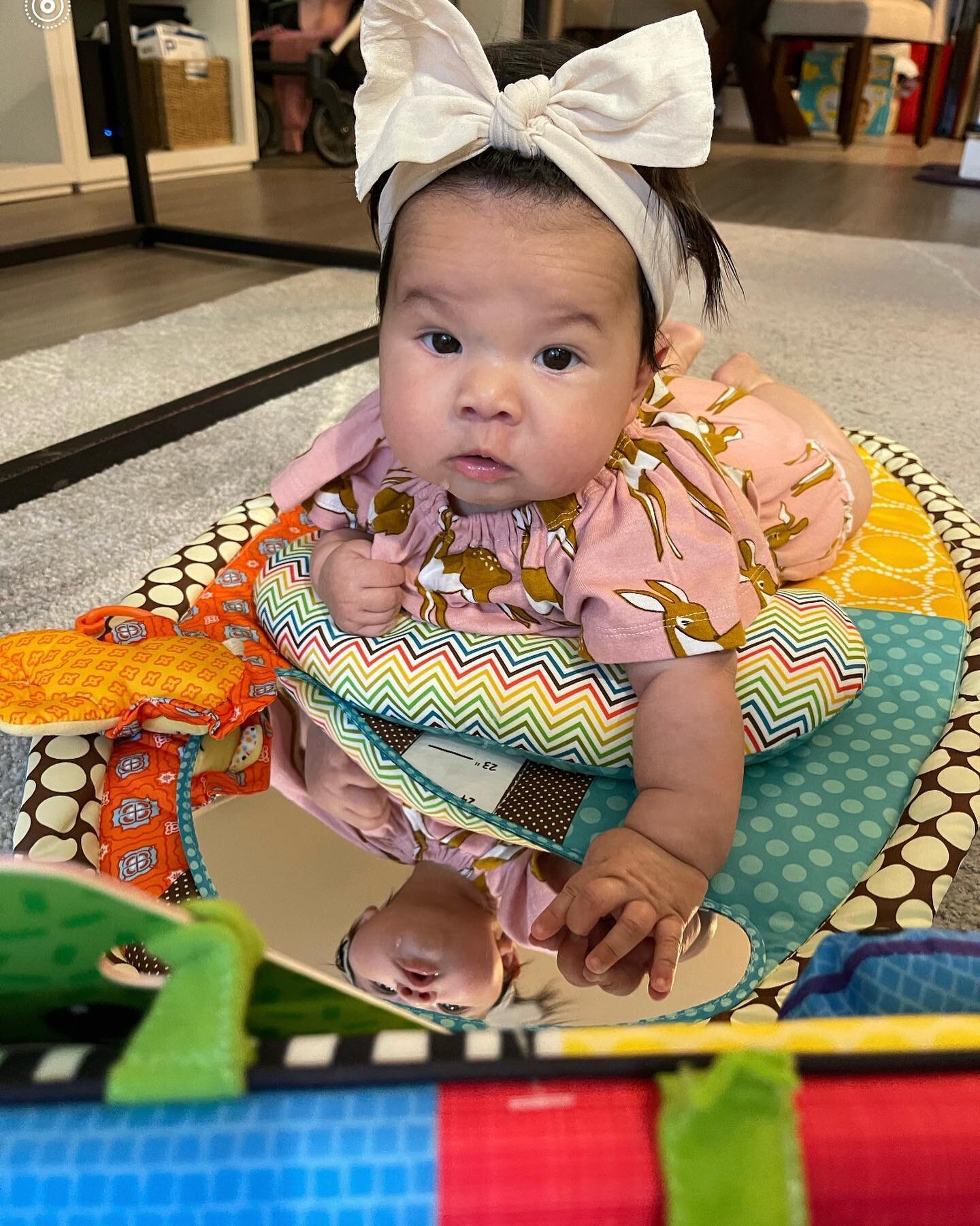 We love tummy time! 

The main goals during therapeutic tummy time sessions (0-6 months)are: 
☑️full range of head turning side to side
☑️good oral/mouth resting posture
☑️head and neck extension 
☑️ rolling into and out of tummy time
☑️ social engag