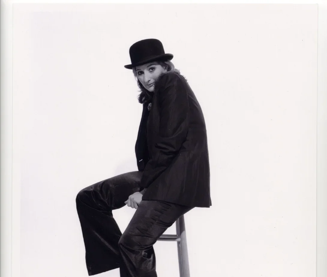 bowler+&+stool.png