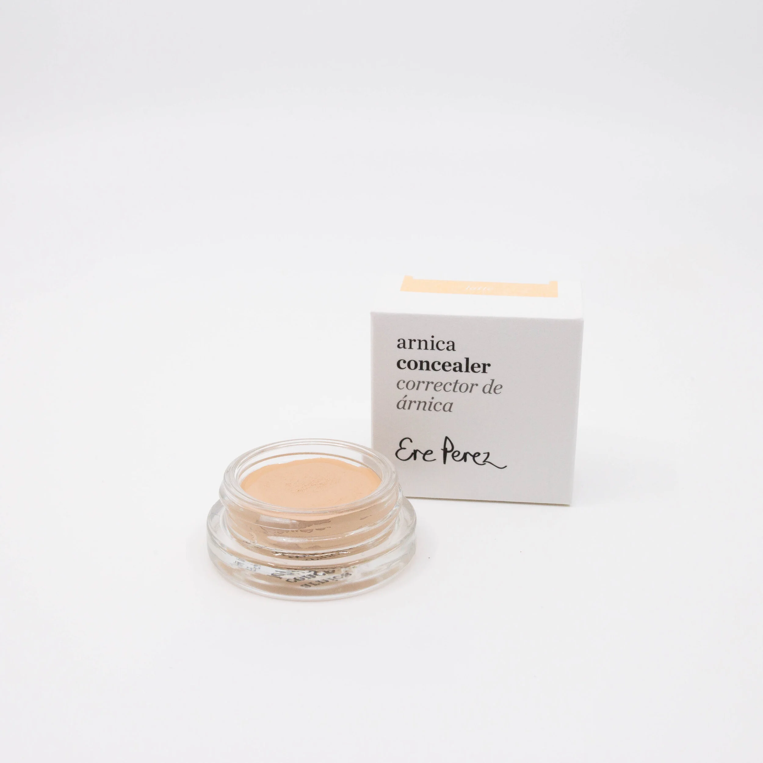 ere-perez-arnica-concealer-latte.jpg