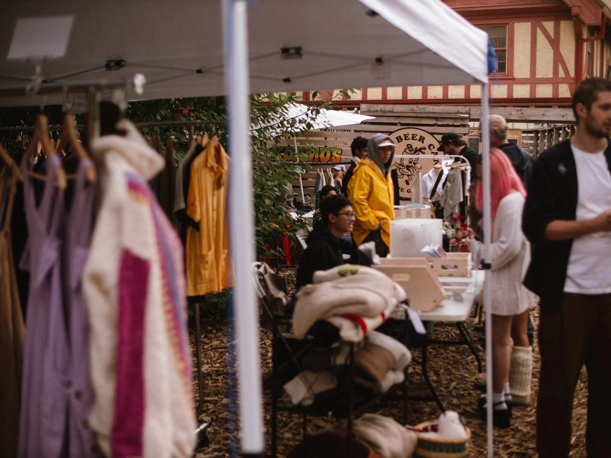 Nifty Vintage Market by Clothing Bakery