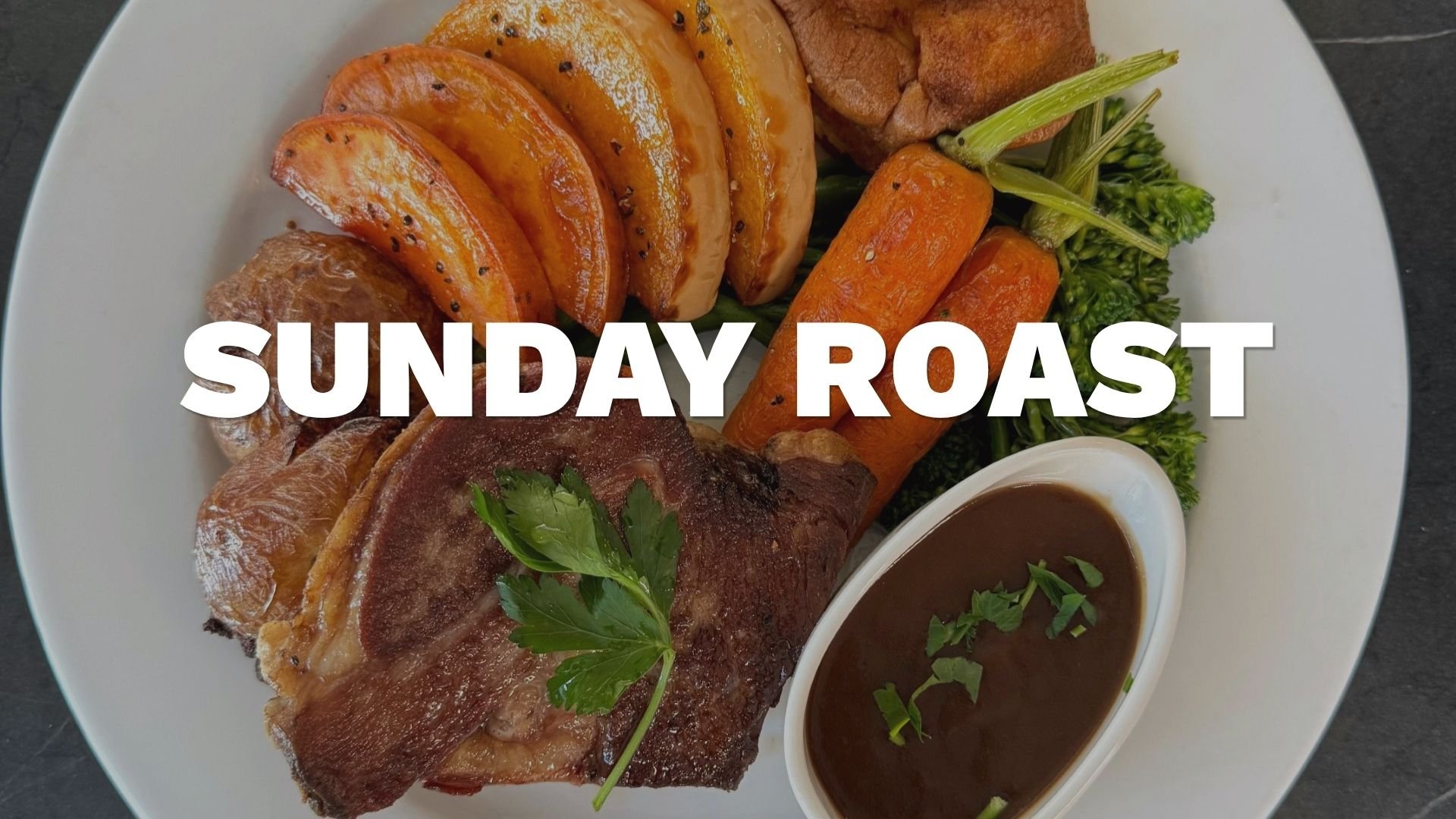 Sunday Roast at The Bellbird Hotel, Roast Meat, gravy. roast vegetables, Yorkshire pudding, roast potato
