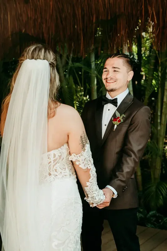 groom-and-bride-dreams-tulum-ceremony.webp