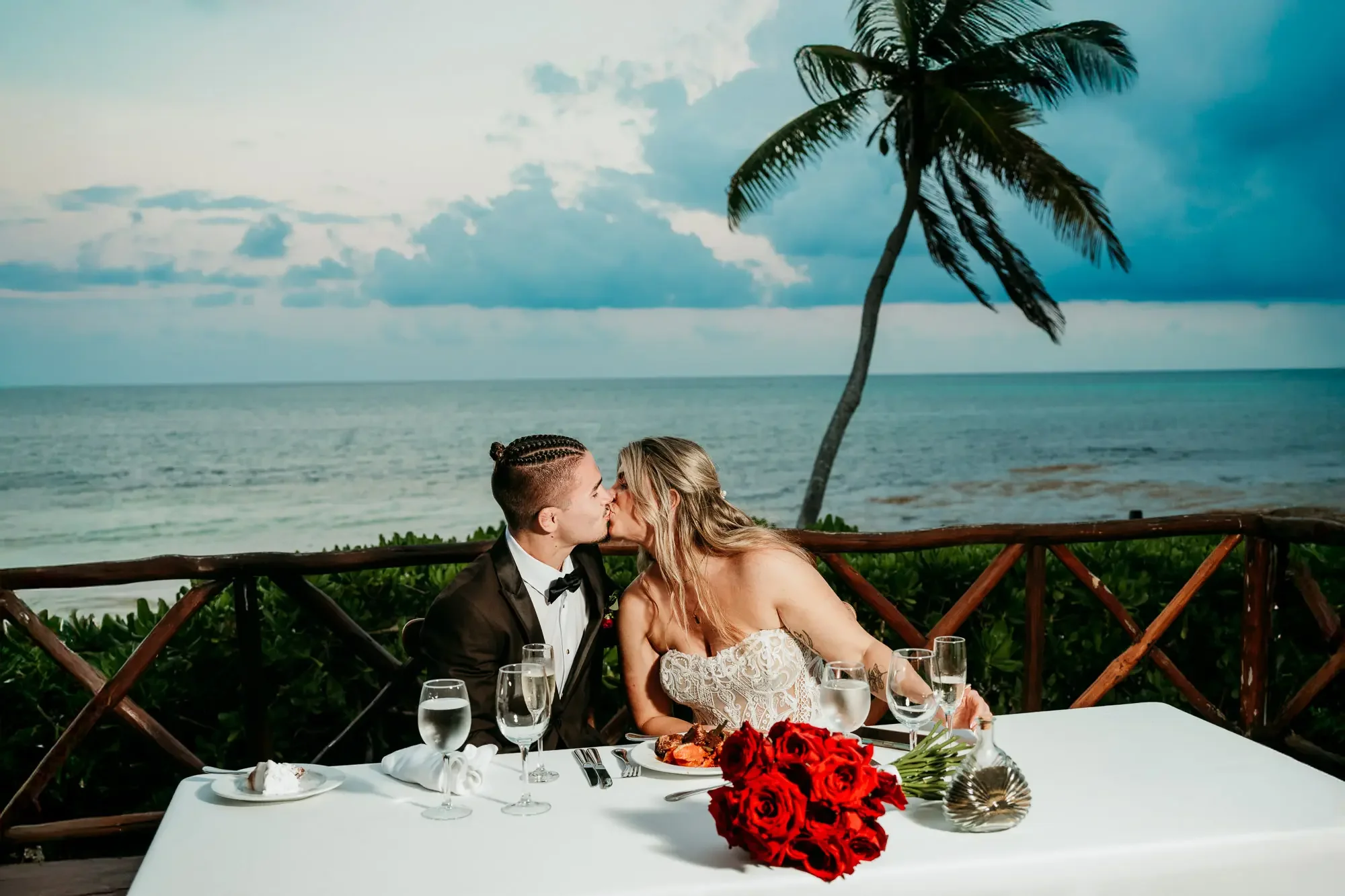 kiss-by-the-sea-dreams-tulum.webp