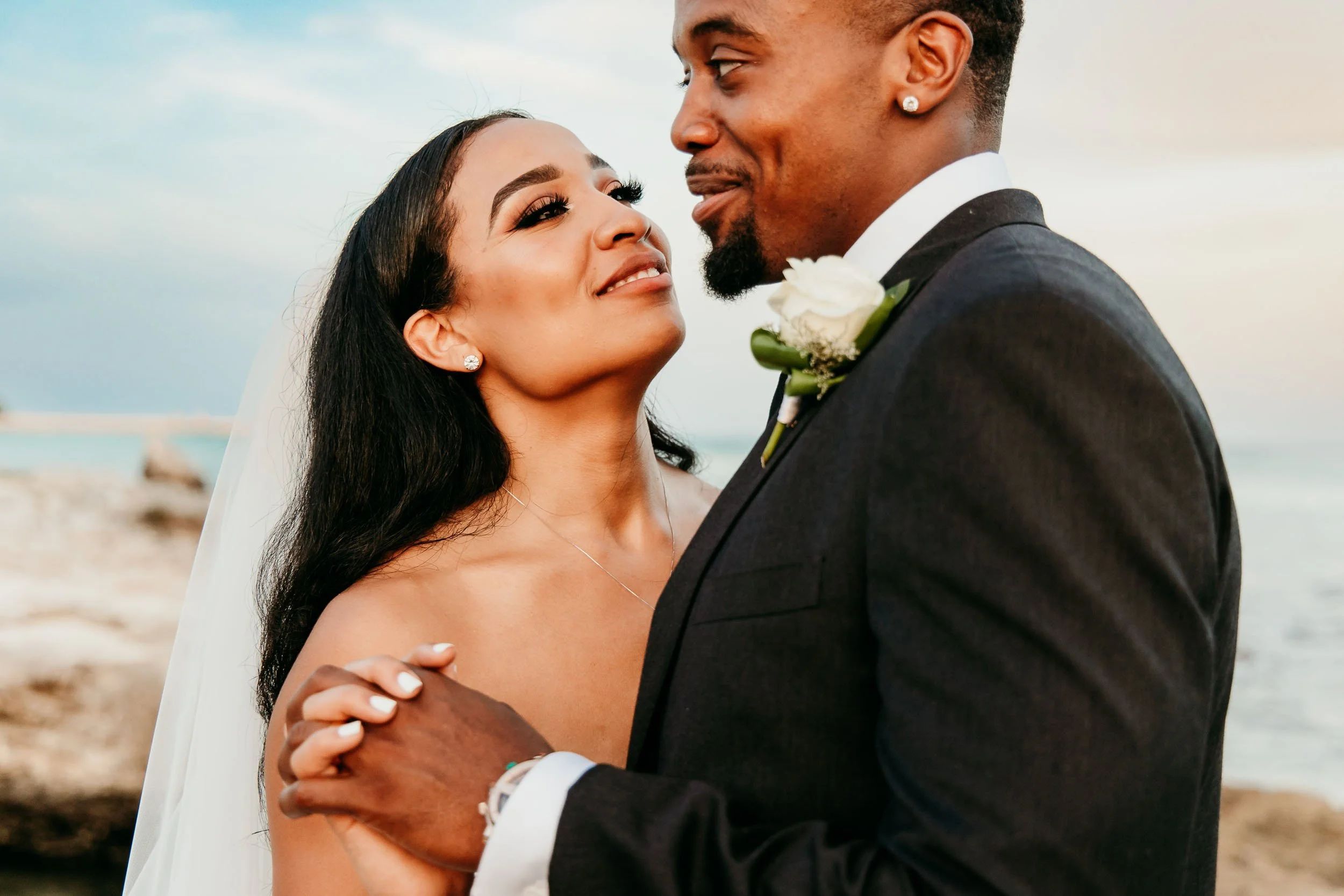 xcaret-wedding-photographer-bride-smiling-at-groom.jpg
