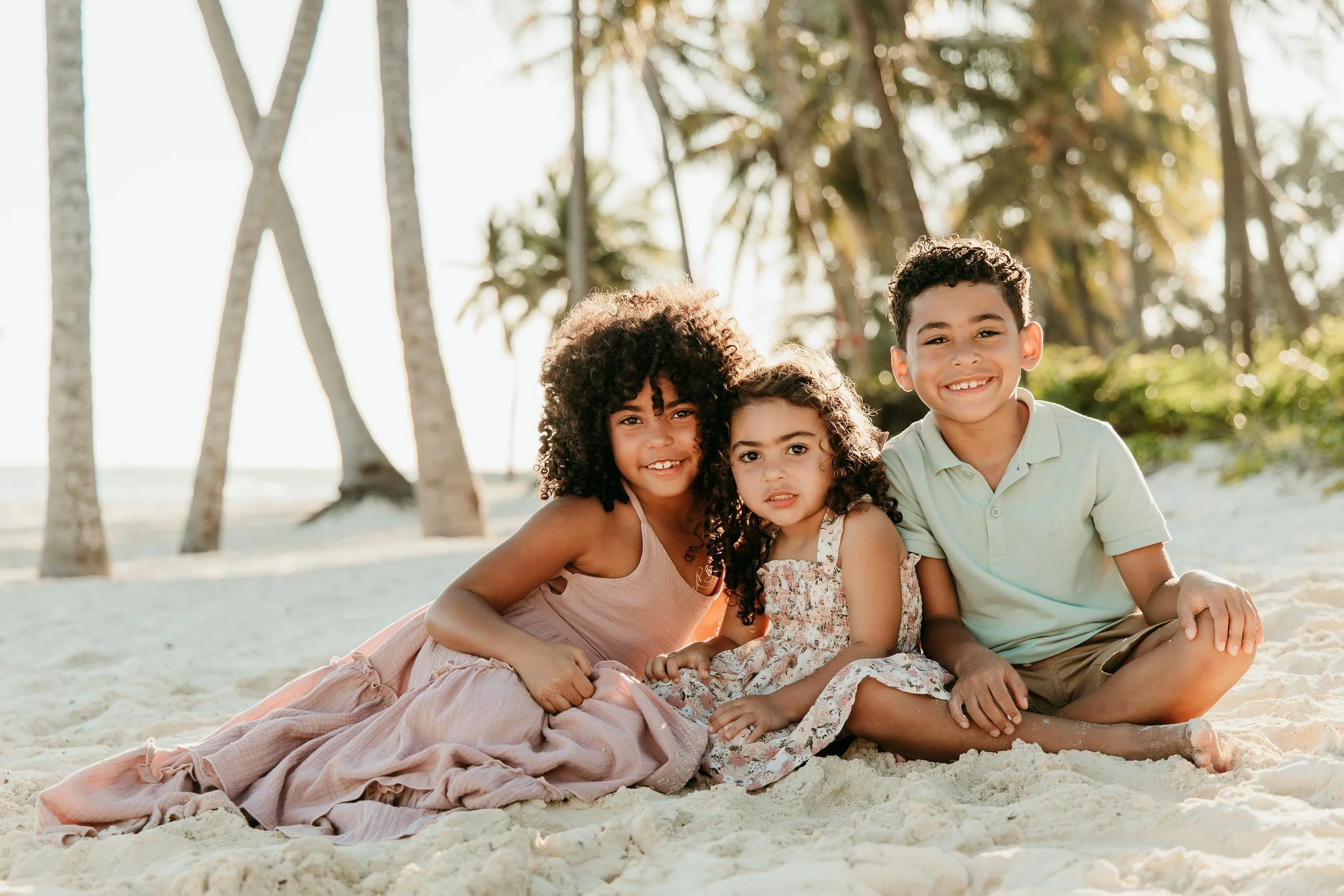 riviera-maya-family-photographer-smiling-kids.jpg