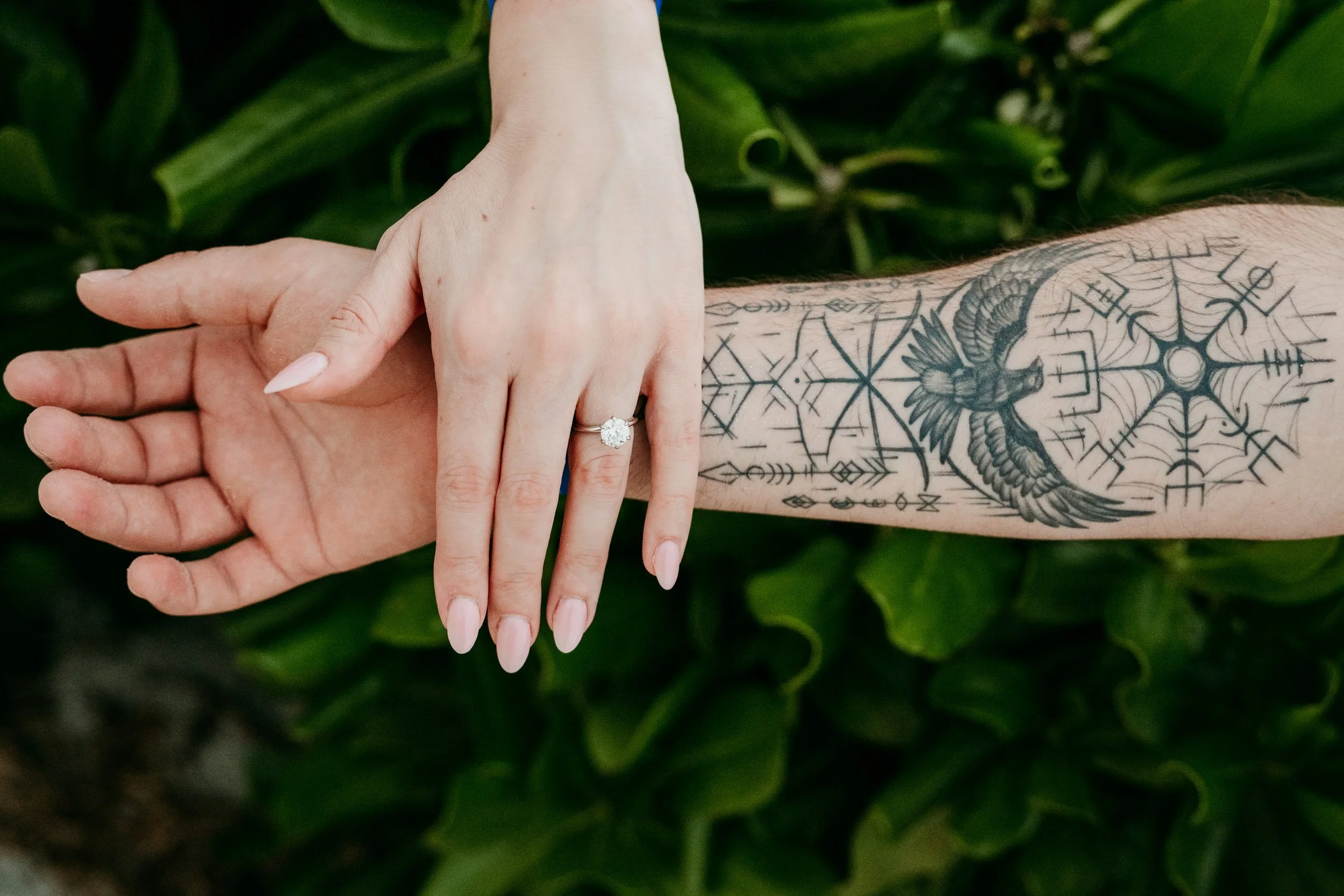 cancun-photo-session-hands-and-ring.jpg
