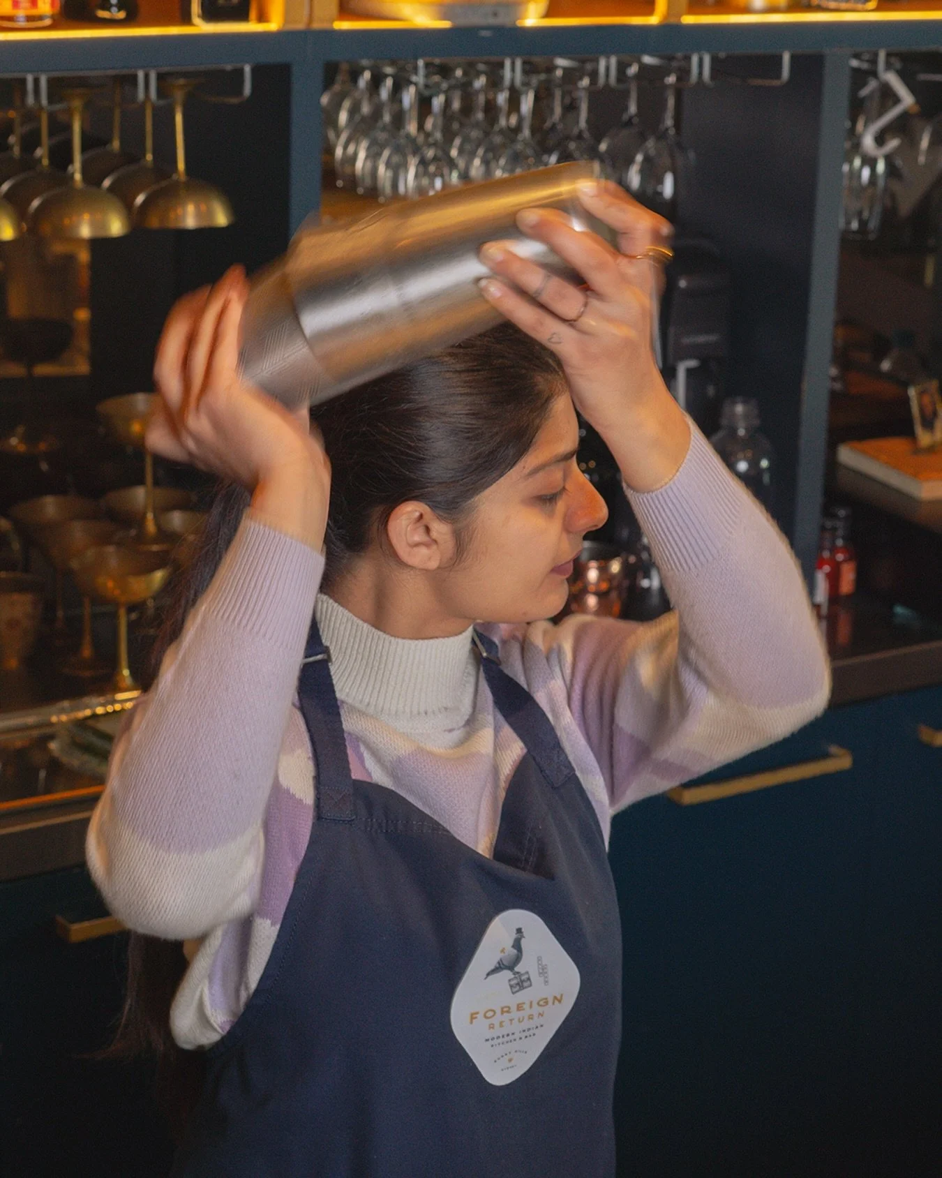 Here&rsquo;s where evenings come alive &mdash; with handcrafted cocktails, golden glow, and endless stories. 

At Foreign Return, every pour is a toast to good times and even better company.
 
📍 For reservations, link in bio.
 
#foreignreturn #sydne