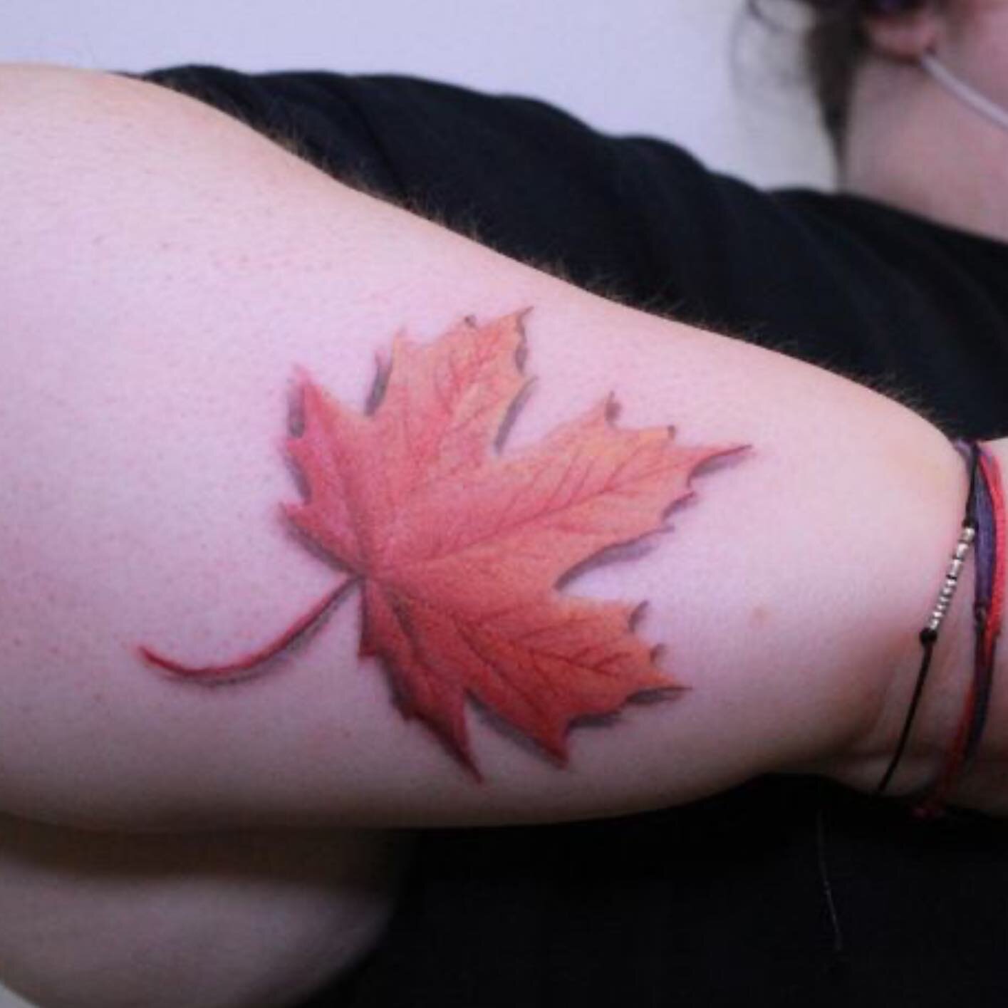 Colorful leaf by Dennis @angrypencilstudios 
#theedgetattooct #theedgetattoo #tattoo #tattoos #colortattoo #mapleleaftattoo #northeasterntattooers #cttattooartist #cttattoo #cttattoos #manchesterct #southwindsorct #860