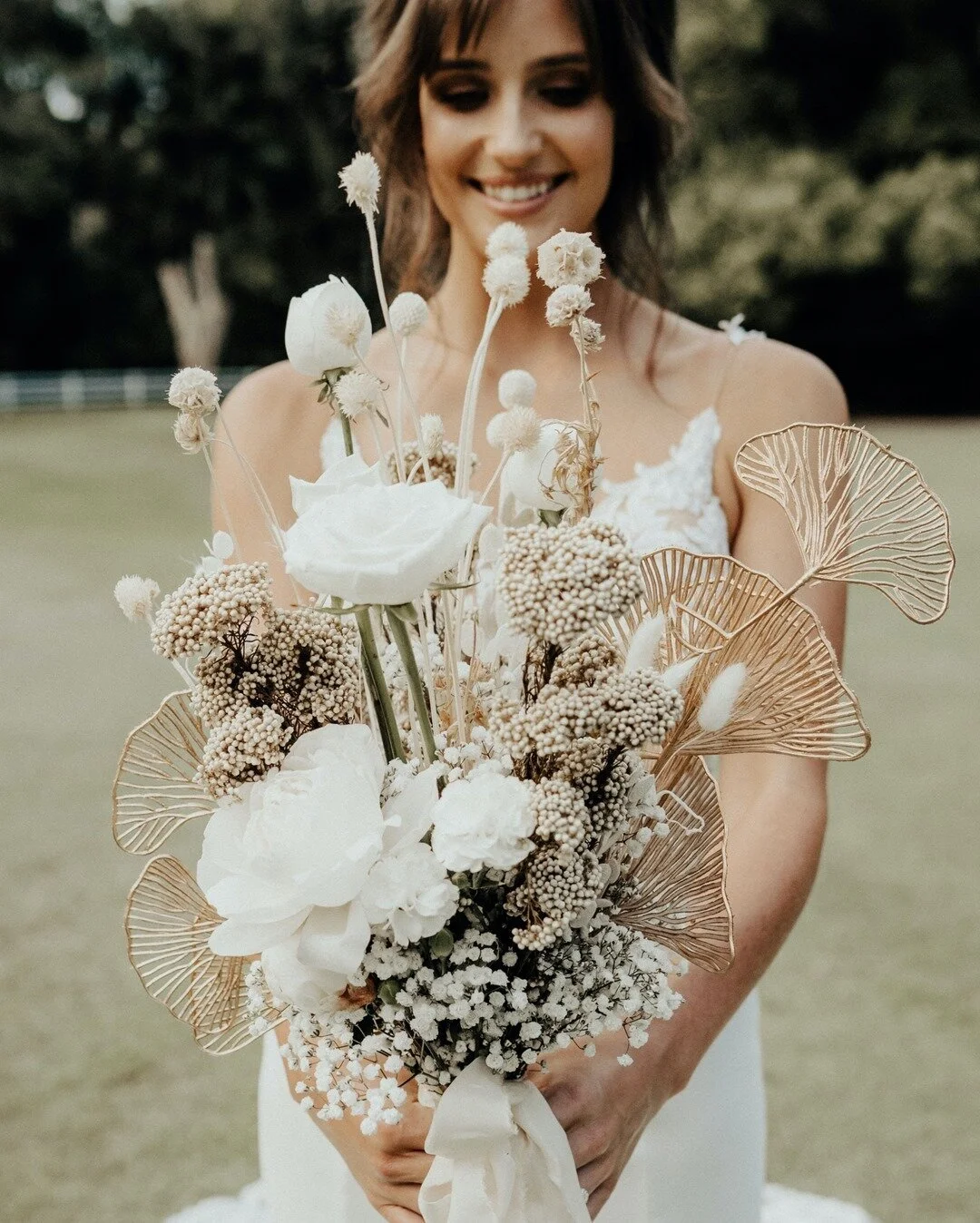 Beautiful bride with a beautiful boho bouquet, who else is doing a boho theme?⠀⠀⠀⠀⠀⠀⠀⠀⠀
..⠀⠀⠀⠀⠀⠀⠀⠀⠀
.⠀⠀⠀⠀⠀⠀⠀⠀⠀
.⠀⠀⠀⠀⠀⠀⠀⠀⠀
.⠀⠀⠀⠀⠀⠀⠀⠀⠀
.⠀⠀⠀⠀⠀⠀⠀⠀⠀
. #australianwedding #goldcoastwedding #byronbaywedding #tweedcoastwedding #brisbanewedding #byronwedding 