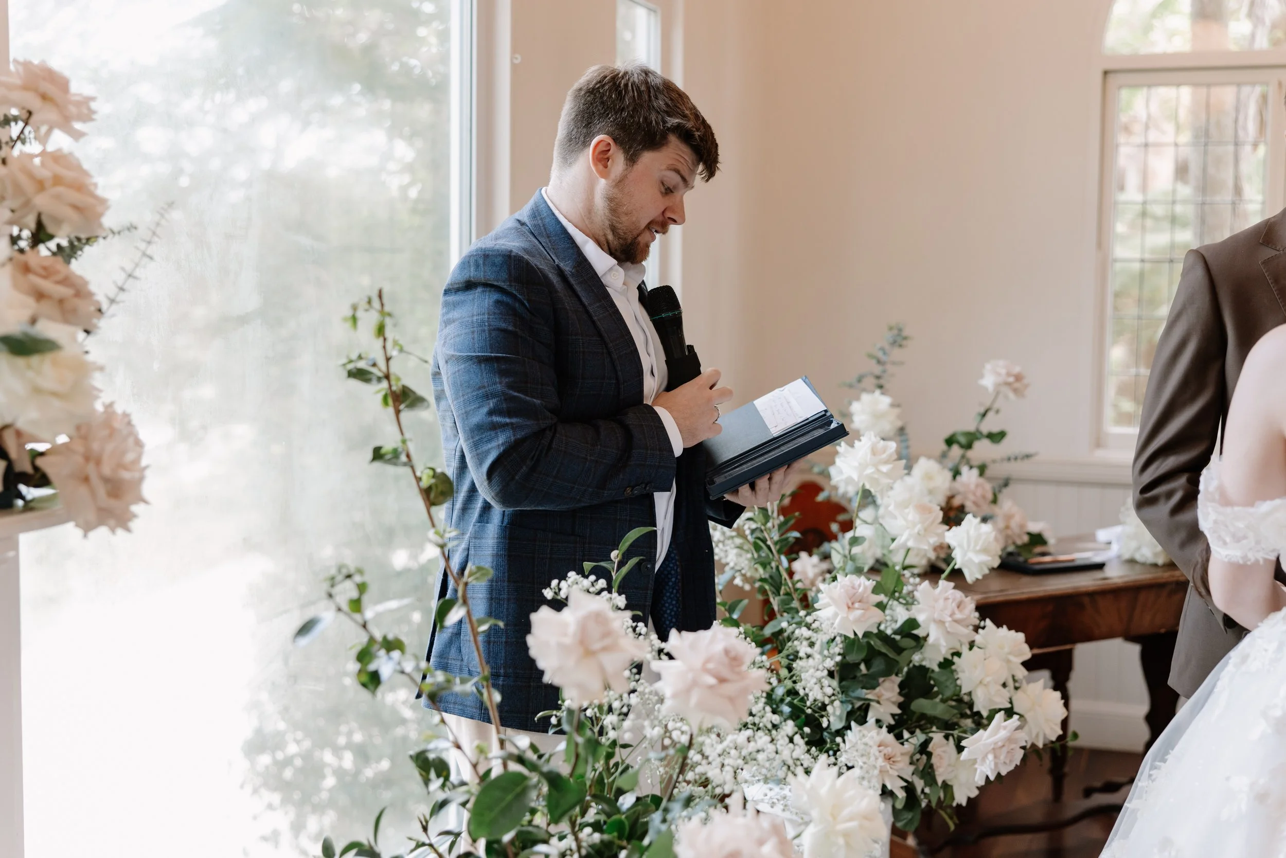 How Long Should a Wedding Ceremony Be? (What Actually Works in Real Life)