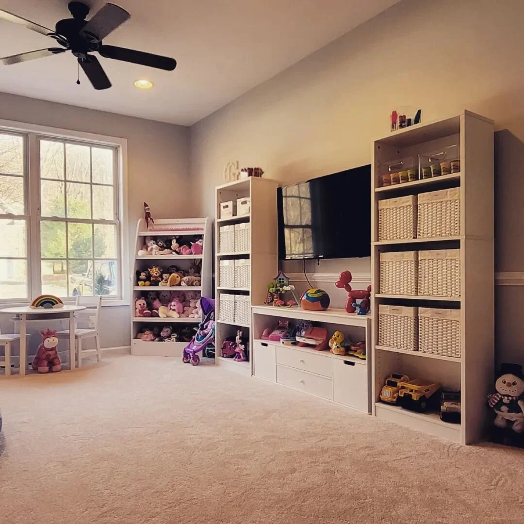 Another #prettyneat day, another #prettyneat #playroom 🌟 #tidyupyourlife