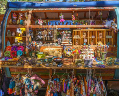 Omziel vendors purple sage festival 111.png