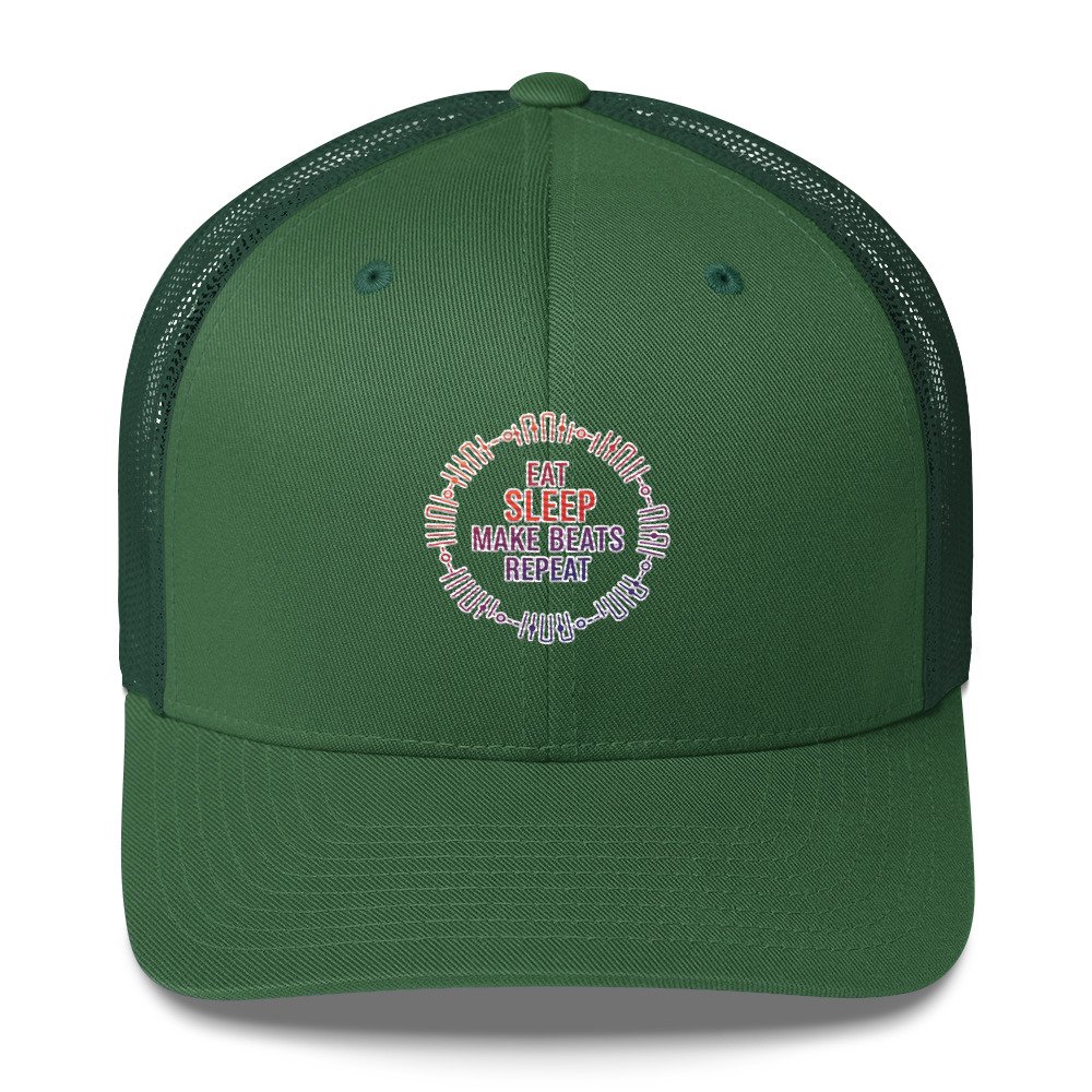 retro-trucker-hat-evergreen-front-6765c3cfb5e5b.jpg