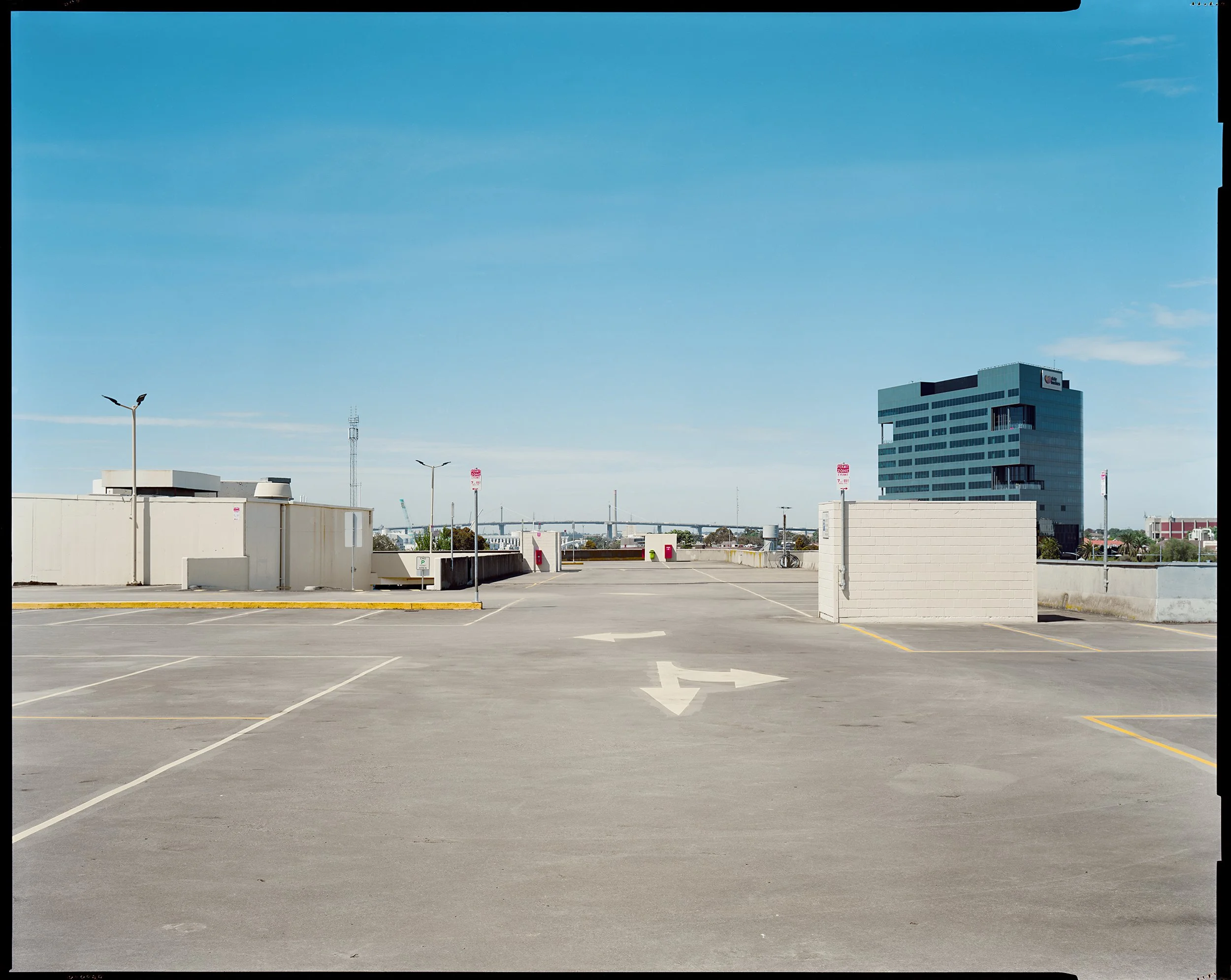  Untitled  2019–21  
pigment ink-jet print 76.2 x 62 cm 
Exhibitions 
2020 ILFORD CCP Salon, Centre For Contemporary Photography, Melbourne 
Personal work exploring themes of estrangement, inclusiveness and conciliation.
The site of my landscapes is 