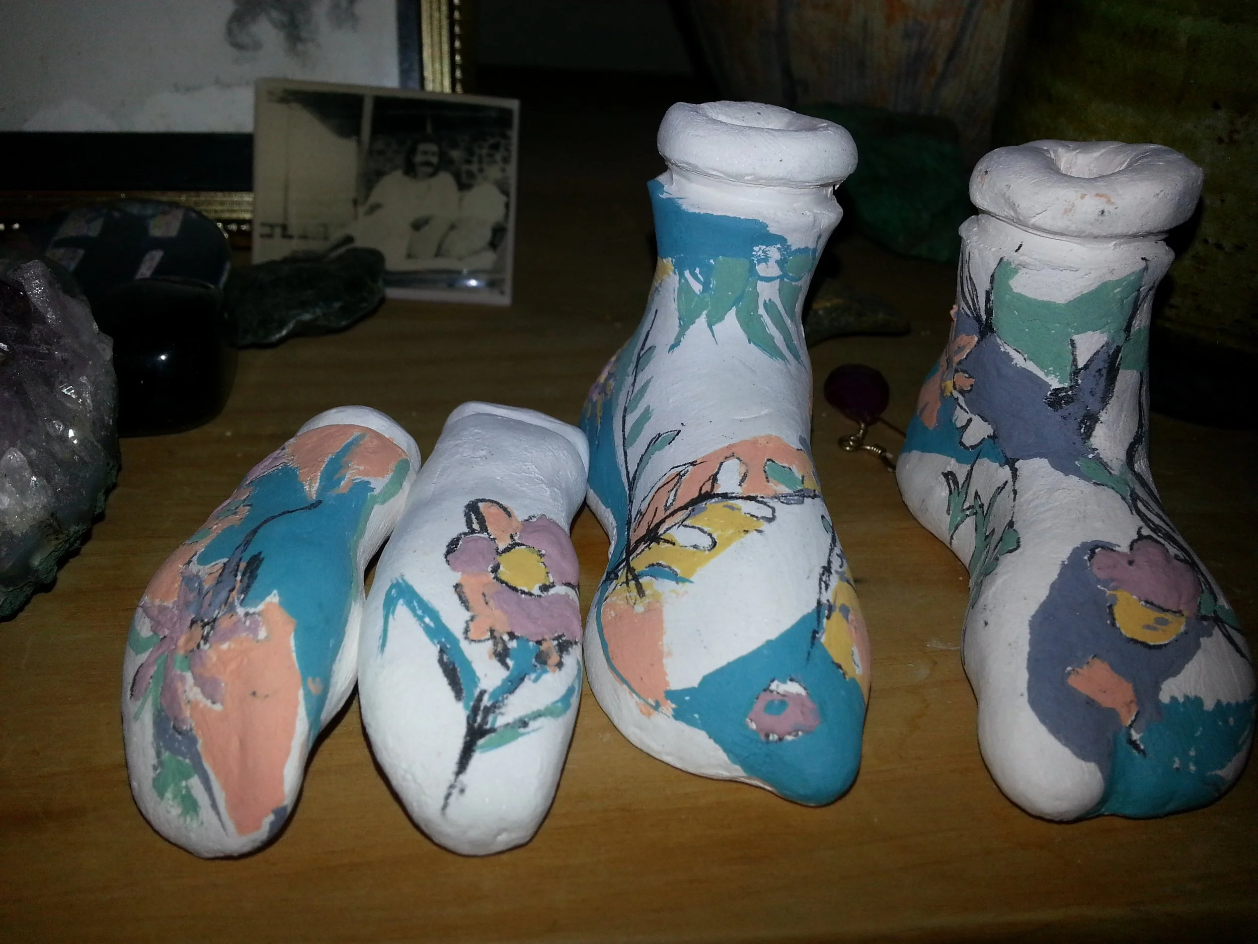 "Hand’s & Feet for A Handmaid Doll" 2018, Ceramic porcelain 