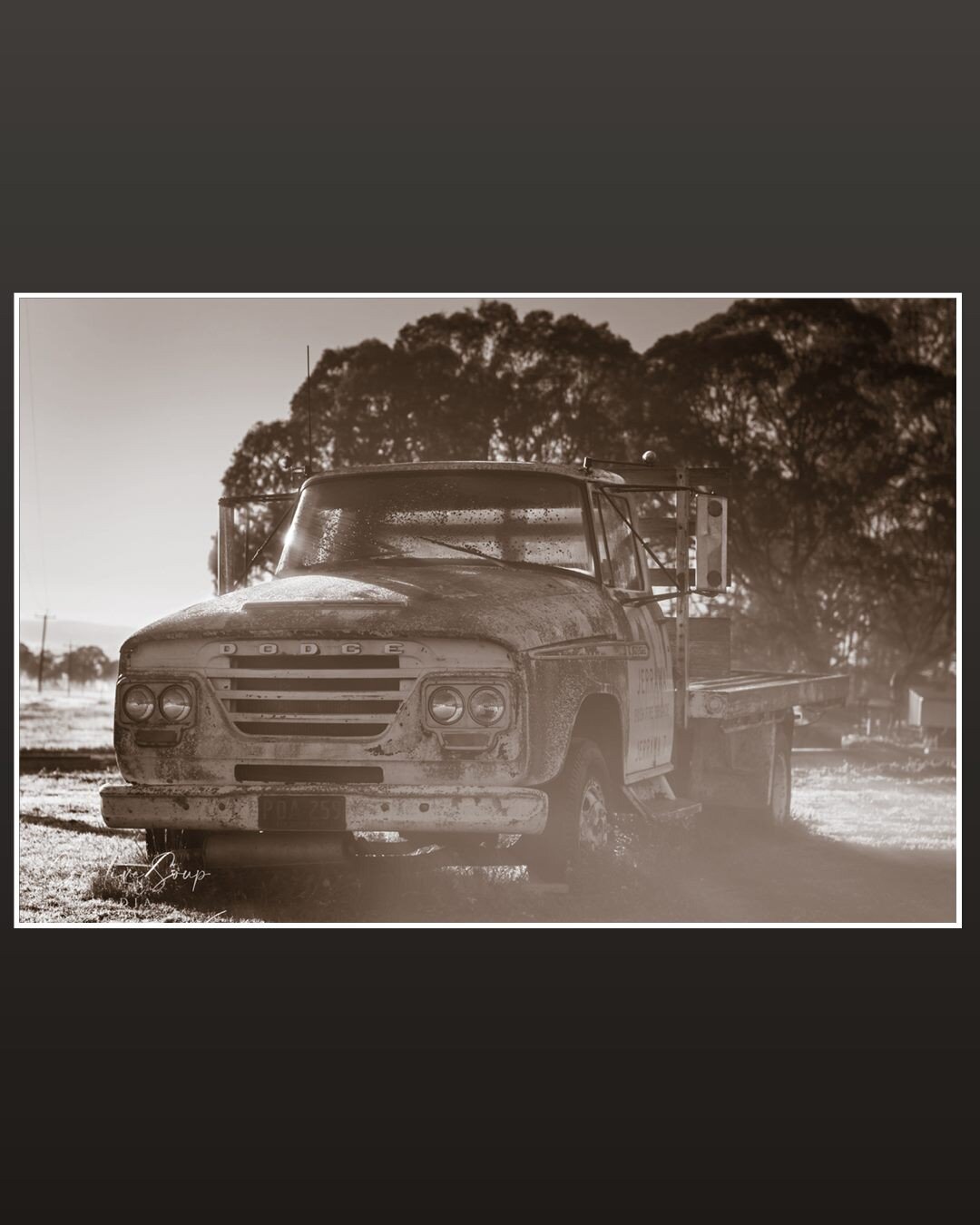 &quot;Jerrawa 7&quot; // Tallagandra Hill Winery, Gundaroo NSW.
.
Revisiting the archives and pulling out some other exciting photos from @tallagandrahillwinery. The contrast from the sun catching the edge of the windscreen, as the foggy air drifts u