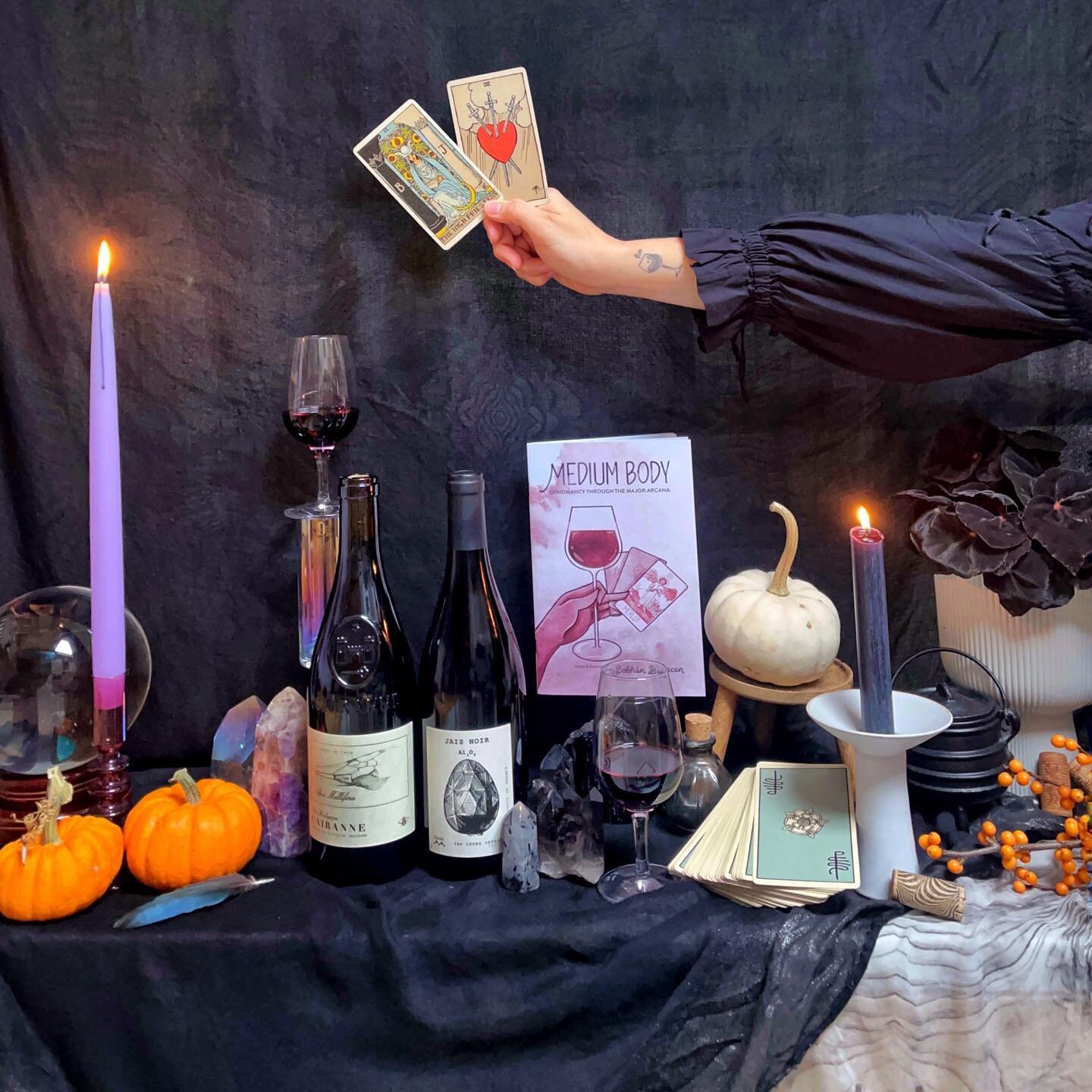 Happy Hallowine! 🎃🍷 These haunting bottles are the 3 of Swords as creepy, cutting Carignan and the High Priestess for a solemn Samhain Syrah blend. Cheers, witches! #oenomancy #hallowine #samhainaltar #witchesofedinburgh #winewitchcraft