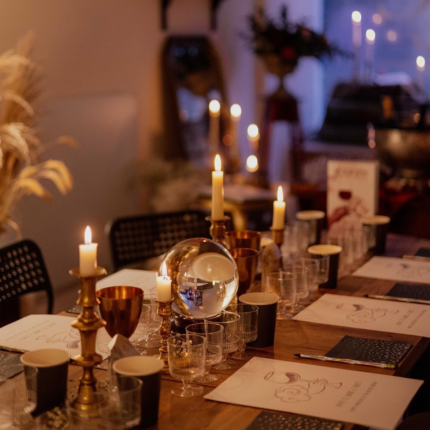 Scenes from a very magical night 🔮🍇 with the first Wine Witch Workshop in the books I&rsquo;m sending endless thanks to @mccscotland at @maeveedinburgh for hosting, @scotlandmagic for these beautiful photos and to all of our epic attendees 🥂💫
#oe
