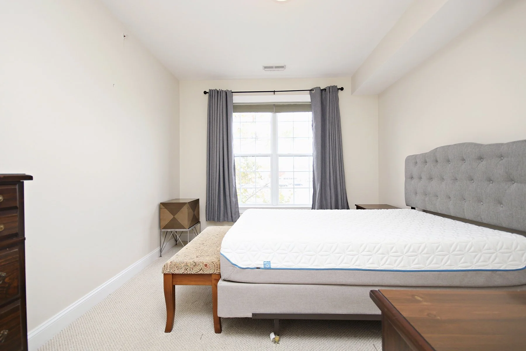 Lightfilled Condo With Community Pool Access — Braden Property Management