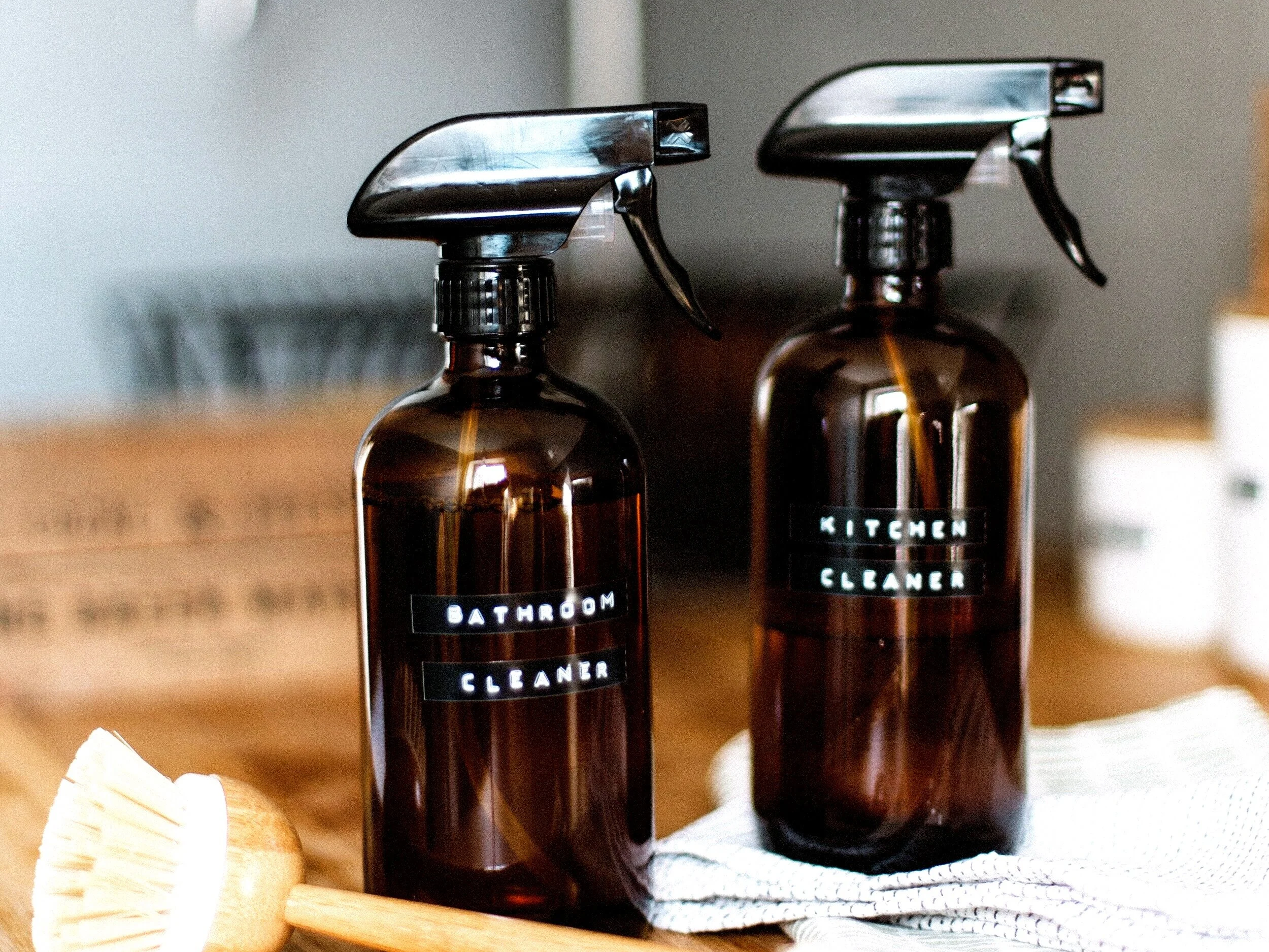 How to make simple cleaning products yourself