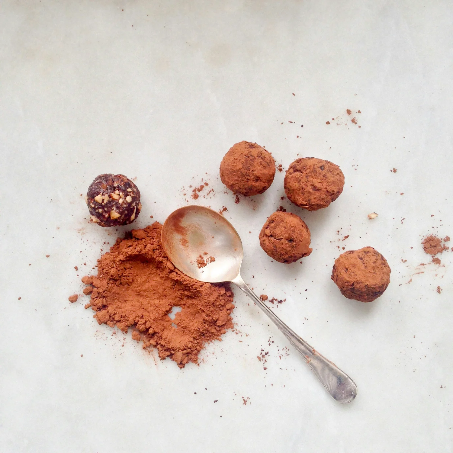 Walnut and Date Energy Bites Walnut and Date Energy Bites