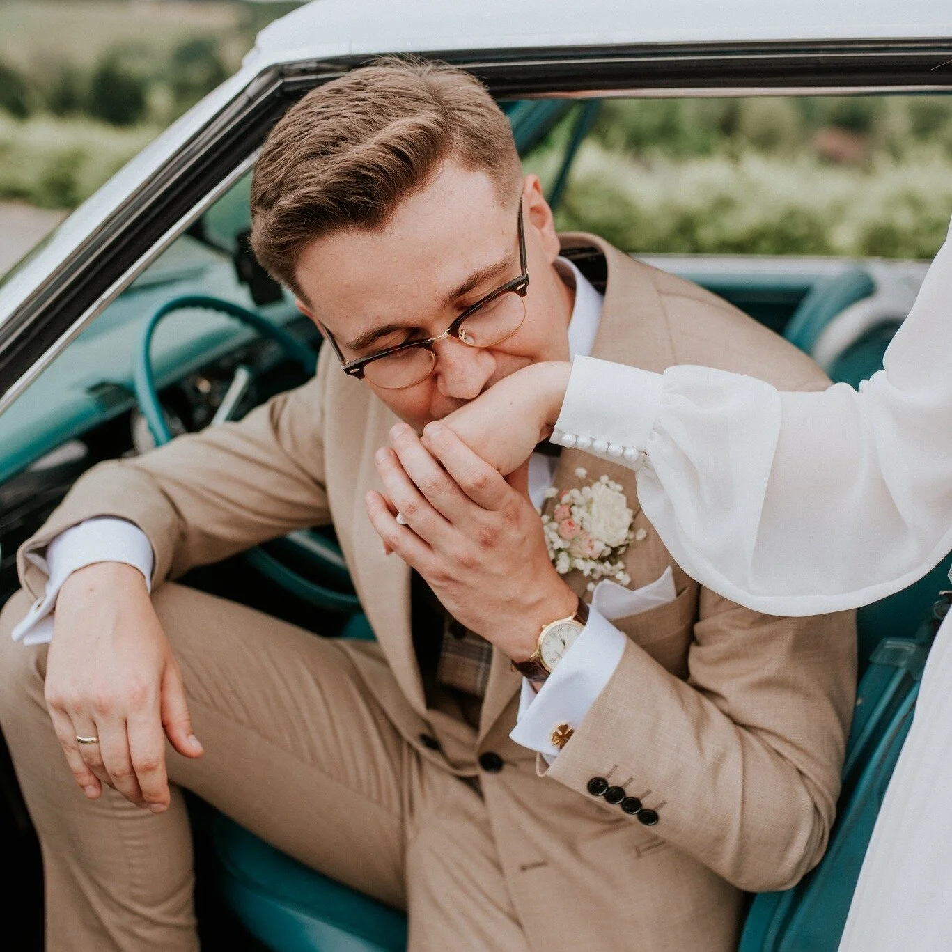 Po raz kolejny miałam okazję robić reportaż dla znajomych mi ludzi🥹 Dziękuję najpiękniej, że mogłam być z Wami w tym cudownym dniu!🥰

Natalia &amp; Dawid💛

#sesjaslubna #zdjeciaslubne #fotografslubny #wyjatkowyslub #pieknasuknia #tarnow